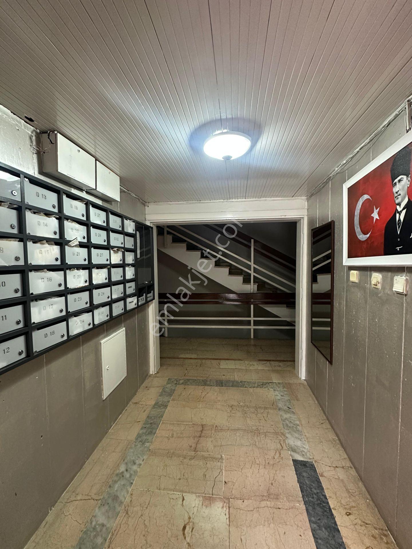 Maltepe Girne'de Site İçerisin'de Oldukça Kullanışlı 3+1 Satılık — fotoğraf 21