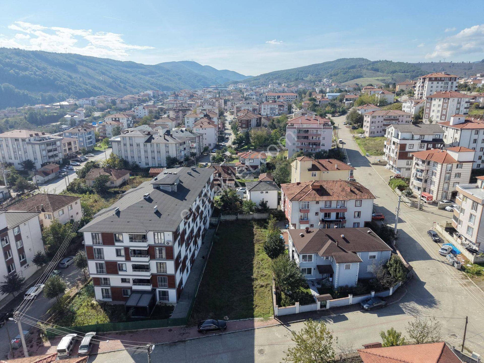 Gümüşova Kültür Mahallesi'nde 600 M2 Satılık İmarlı Arsa — fotoğraf 2