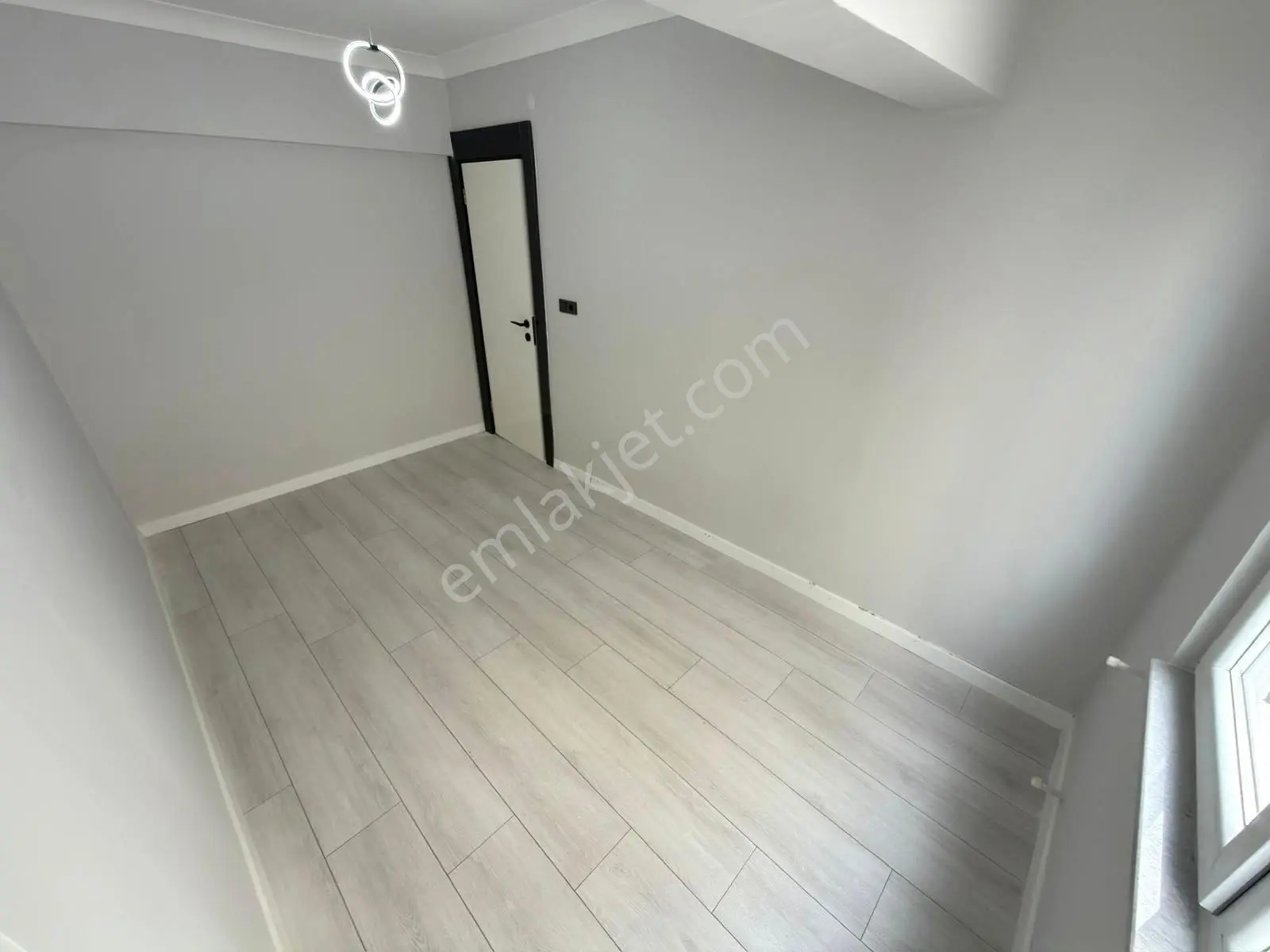 Referans'tan Akçay Merkez'de Denize 200 Metre Müstakil Tadında Lüx 2+1 Daire — fotoğraf 27