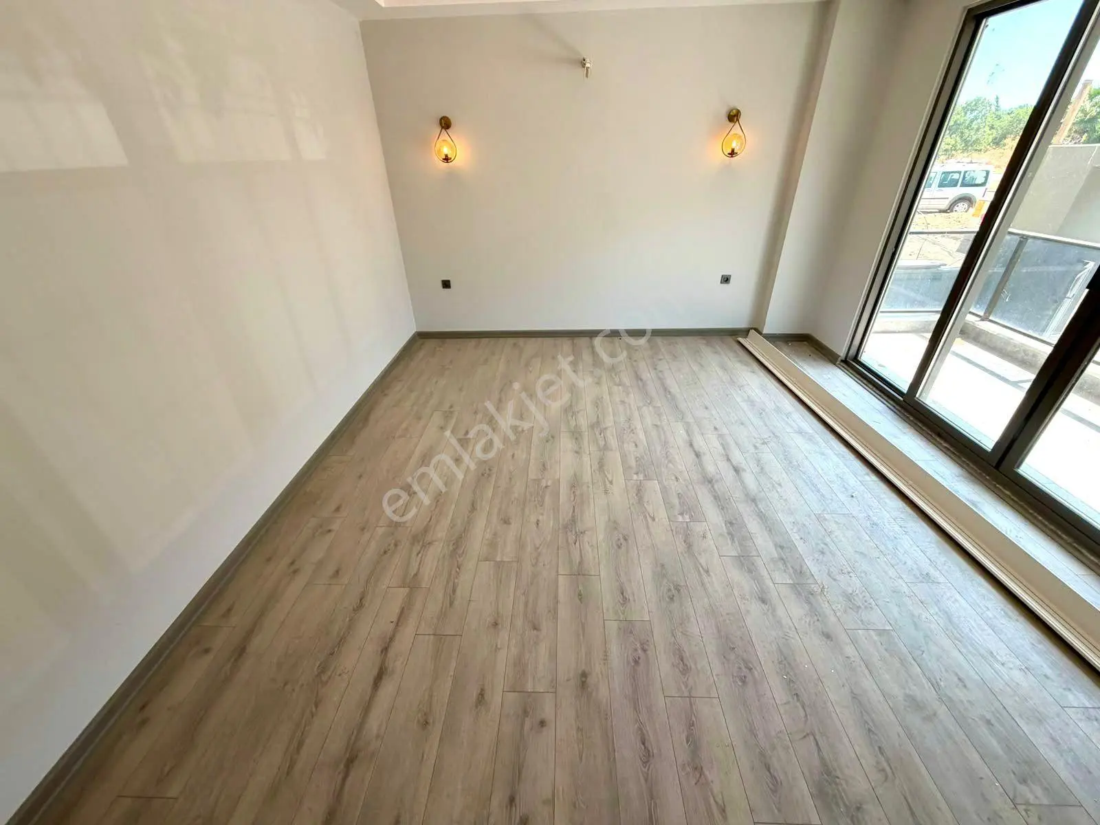Referans'tan Altınkum'da Ön Cephe Ebeveyn Banyolu Lüx 2+1 Daire — fotoğraf 9
