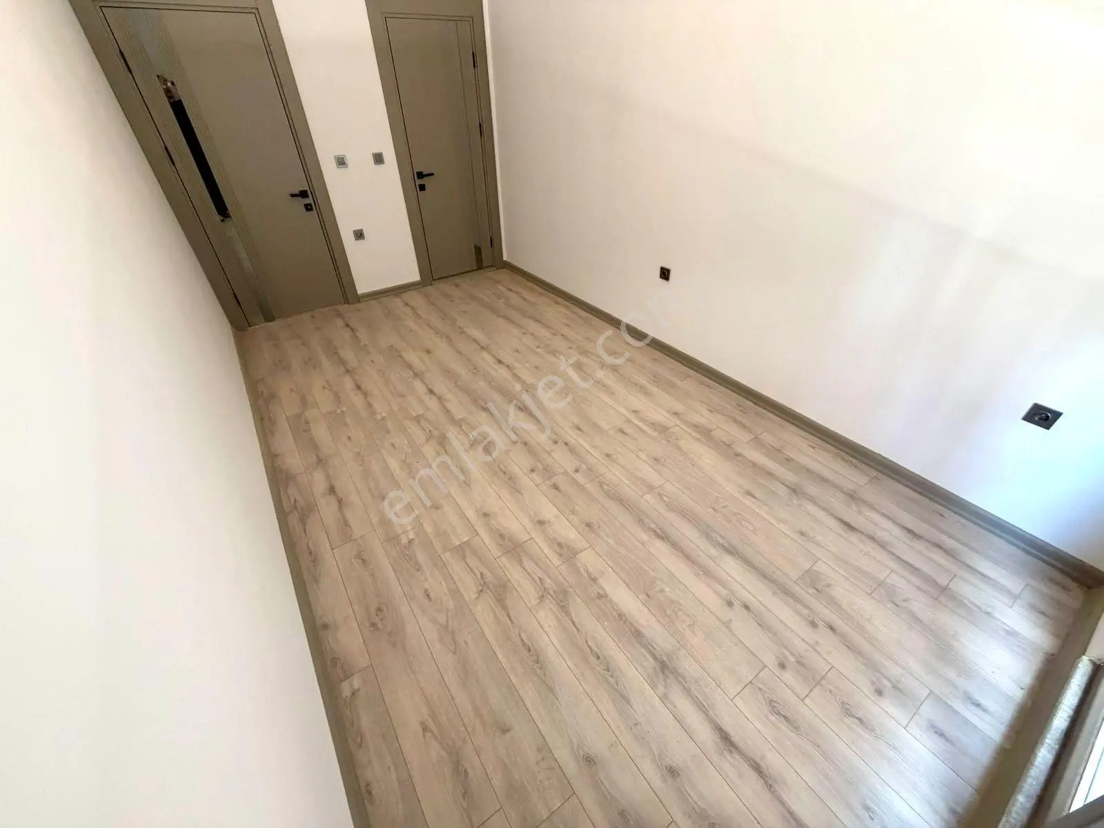 Referans'tan Altınkum'da Ön Cephe Ebeveyn Banyolu Lüx 2+1 Daire — fotoğraf 22