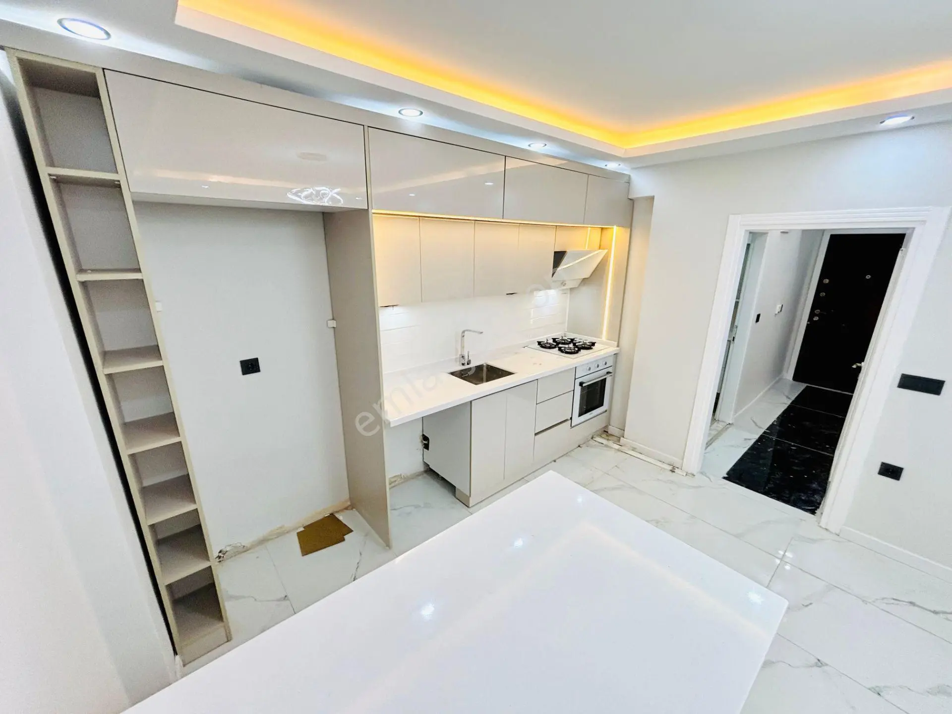 Yükselden Altınkumda 50 M² Şık Ada Mutfaklı 1+1 Satılık Daire — fotoğraf 10