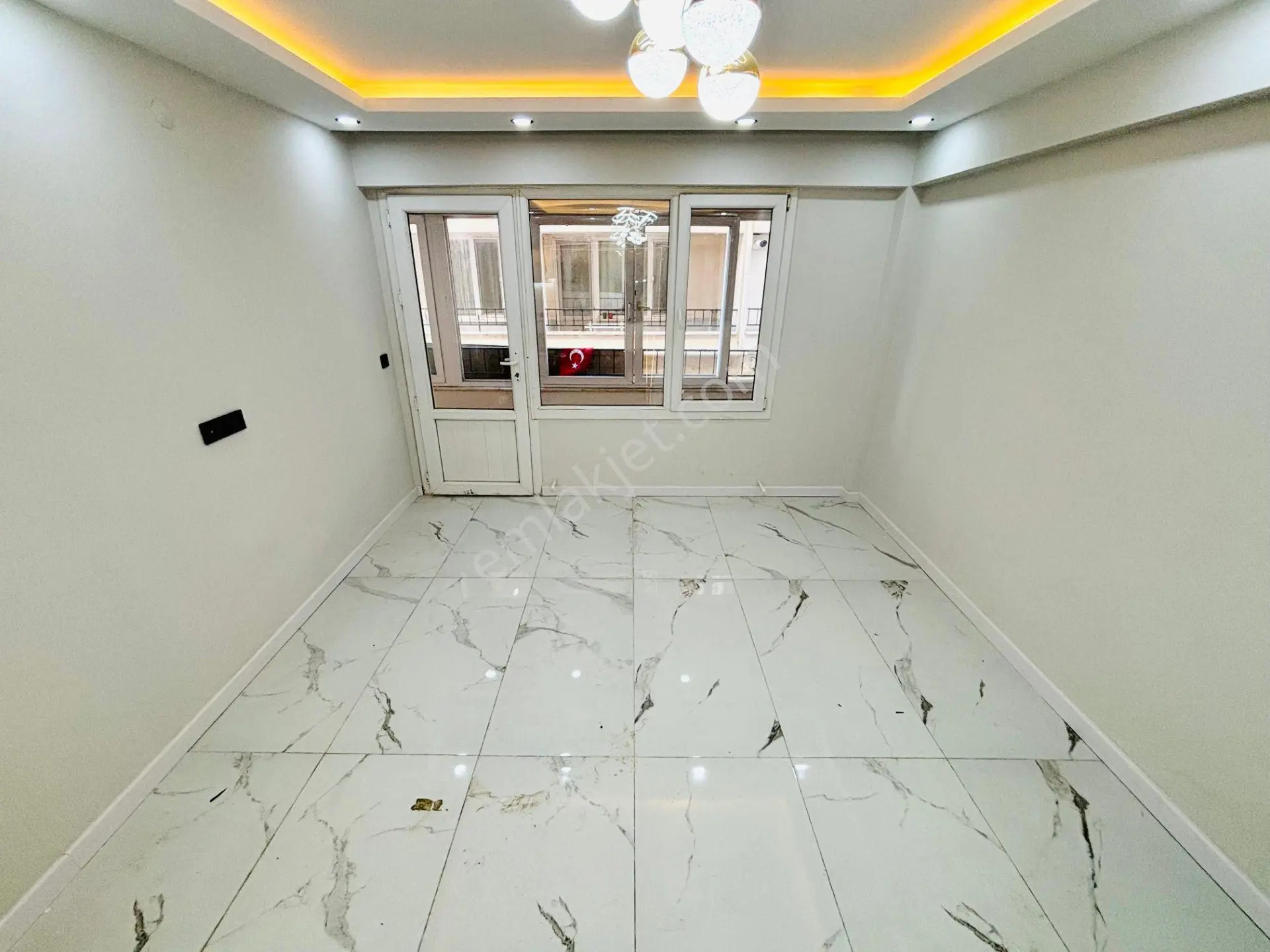 Yükselden Altınkumda 50 M² Şık Ada Mutfaklı 1+1 Satılık Daire — fotoğraf 31