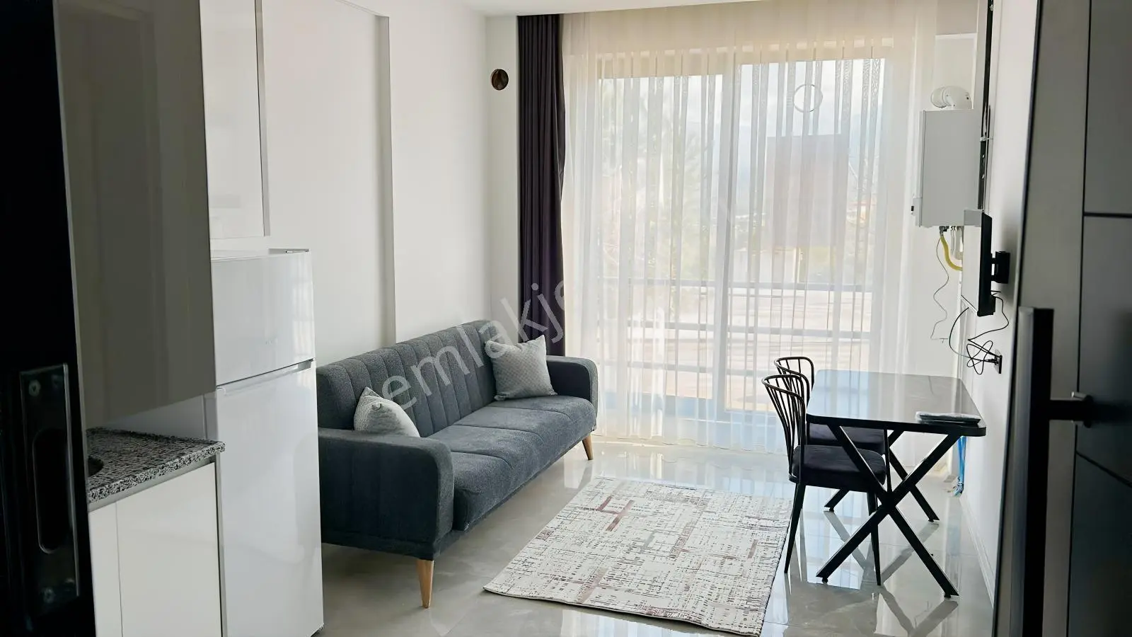 Servergazi Hastanesine Yakın 1+1 Kiracılı Satılık Apartlar — fotoğraf 2