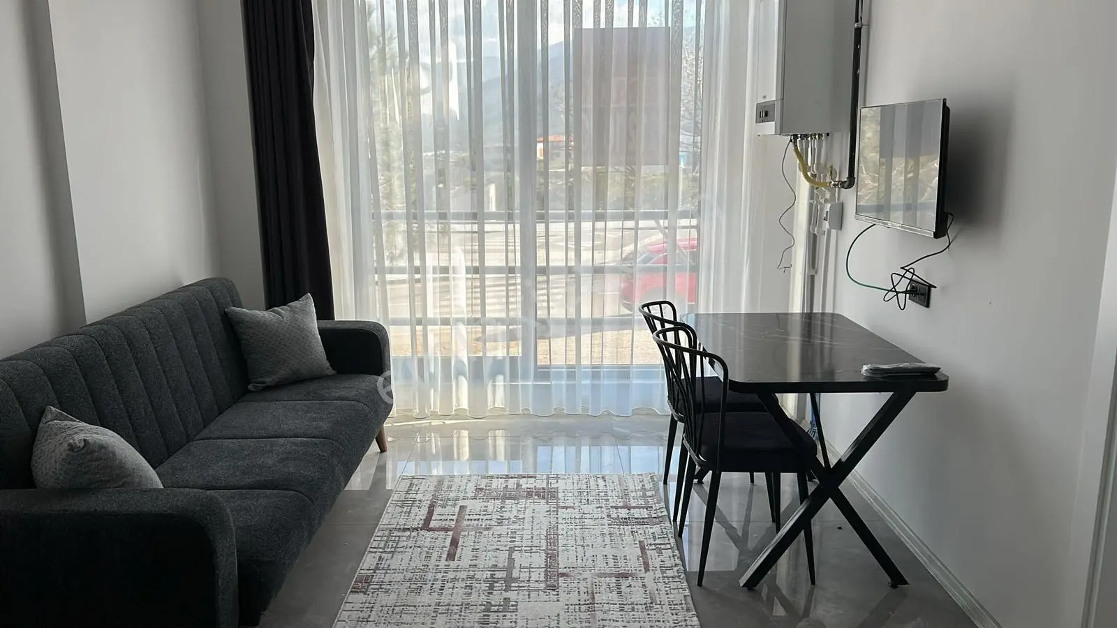 Servergazi Hastanesine Yakın 1+1 Kiracılı Satılık Apartlar — fotoğraf 4