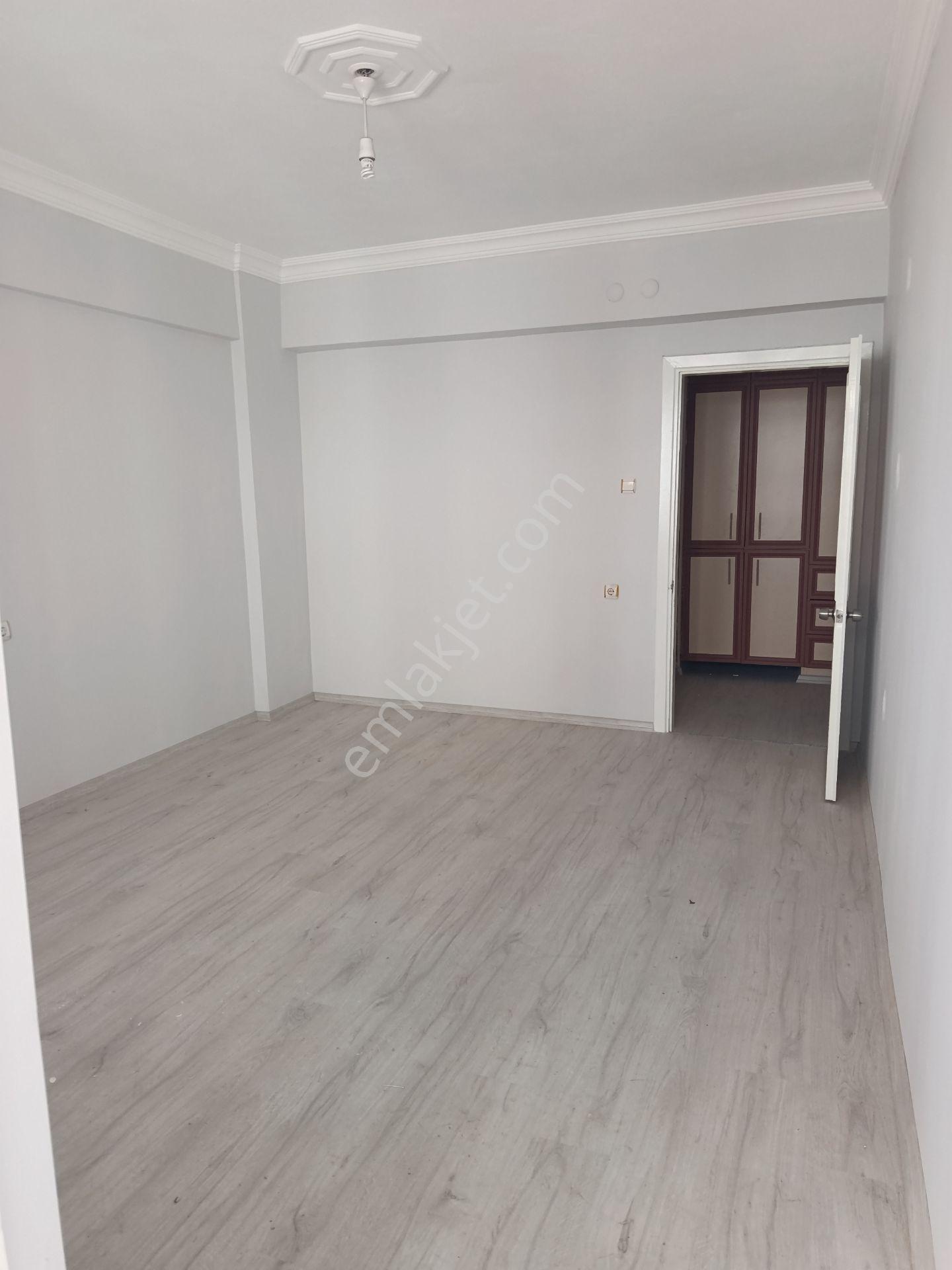 Pazartesi Pazarı Yanı Mavral Sokak'ta 140m² 3+1 Satılık Daire — fotoğraf 8