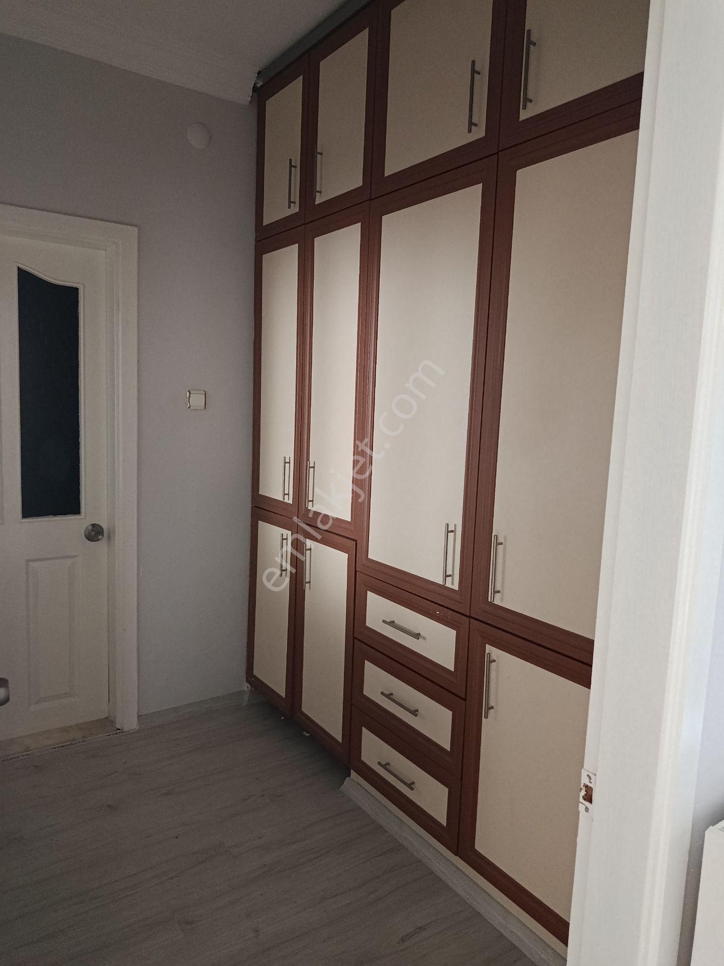 Pazartesi Pazarı Yanı Mavral Sokak'ta 140m² 3+1 Satılık Daire — fotoğraf 11