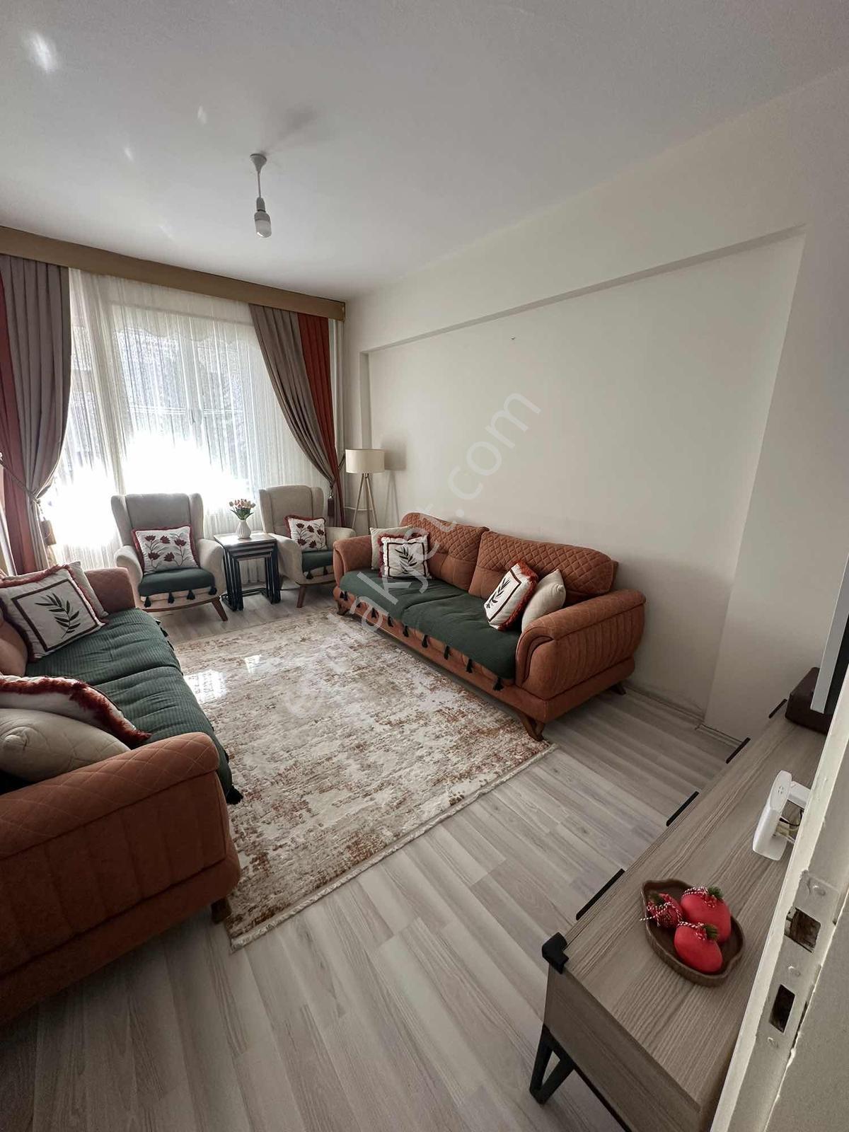 Başarı'dan Merkez'de Hacımütahir M.satılık 4+1 Daire + Garaj — fotoğraf 8