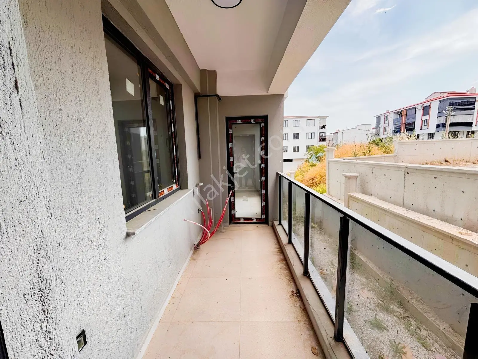 Remax Model Den Şemıkler Mahallesınde 2+1 Sıfır Satılık Daıre — fotoğraf 4