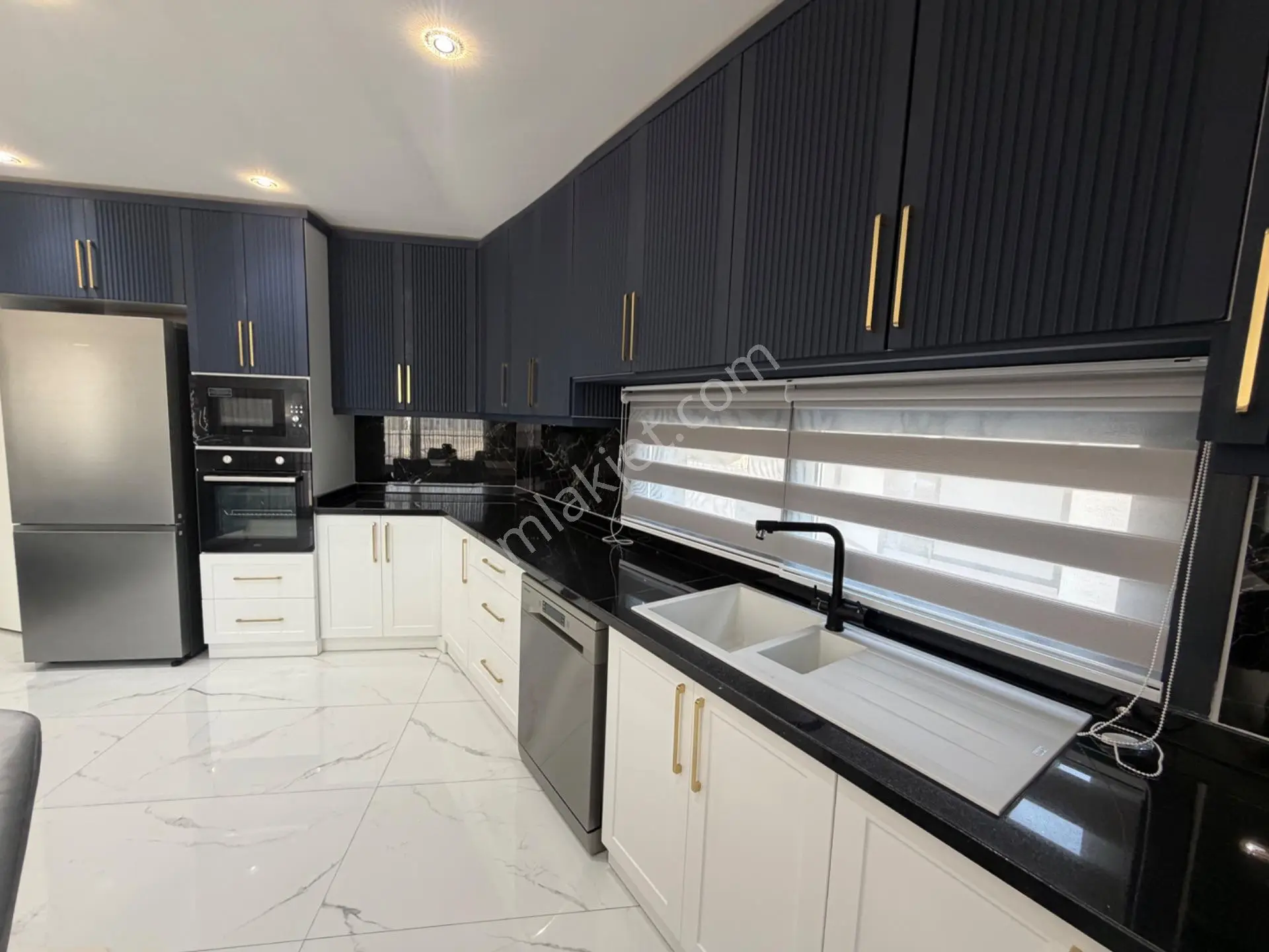Didim Hisar Mahallesi Satılık 4+1 Müstakil Havuzlu Villa
