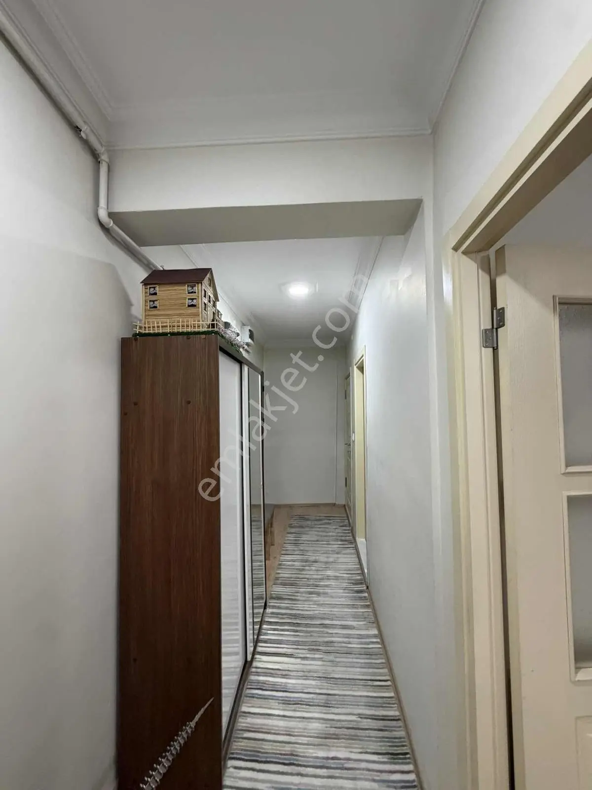 Akademi'den Ara Kat Önü Açık Kapalı Balkonlu Satılık 2+1 — fotoğraf 6