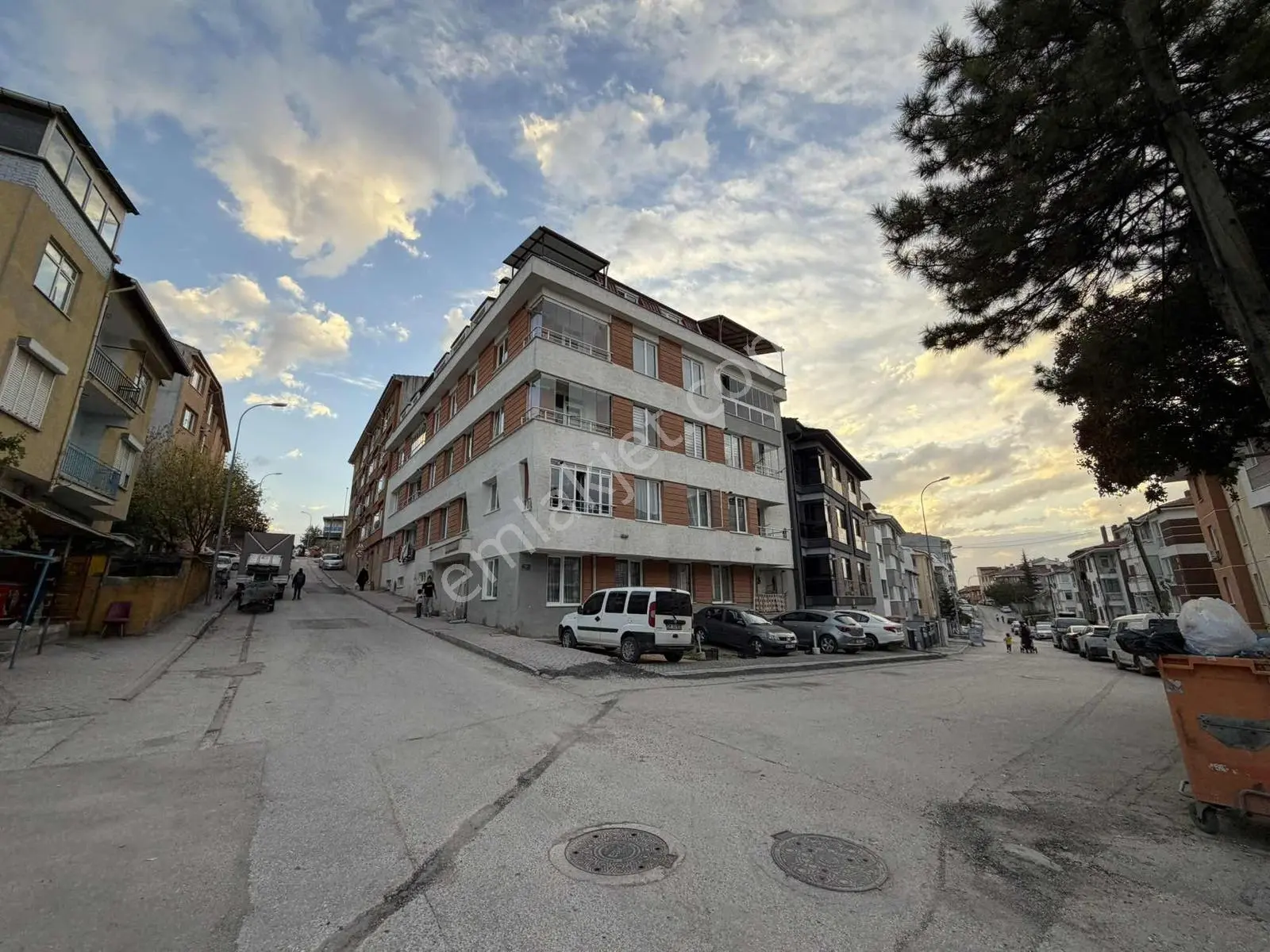 Akademi'den Ara Kat Önü Açık Kapalı Balkonlu Satılık 2+1 — fotoğraf 34