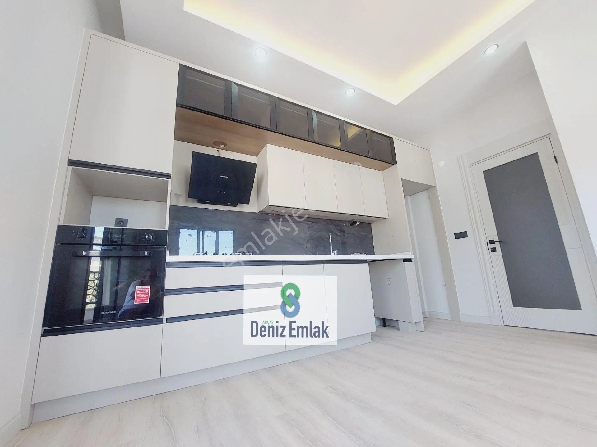 Denizden Gürede Bahçeli Yerden Isıtmalı Satılık 2+1 Daire. — fotoğraf 3