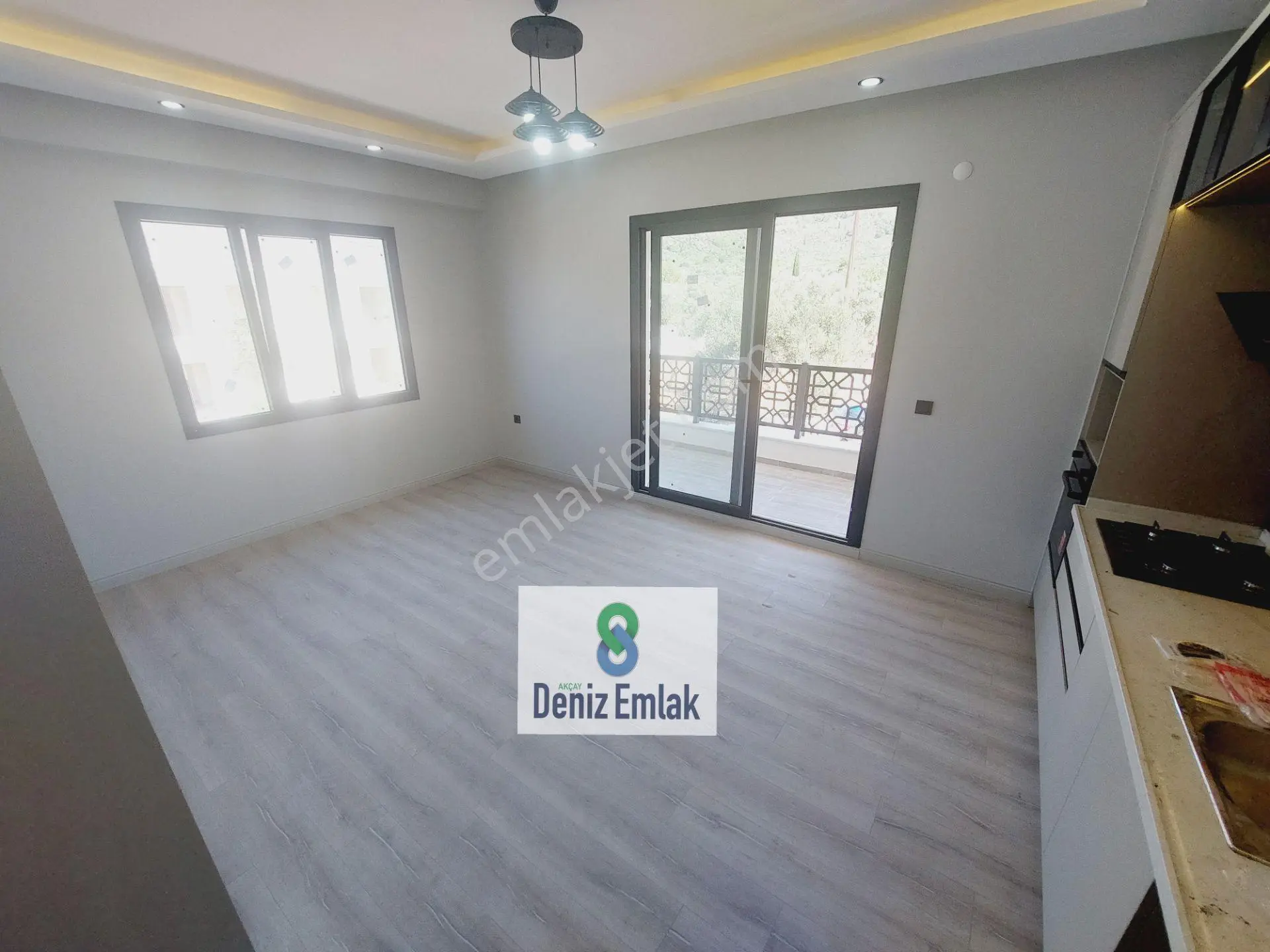 Denizden Gürede Bahçeli Yerden Isıtmalı Satılık 2+1 Daire. — fotoğraf 18