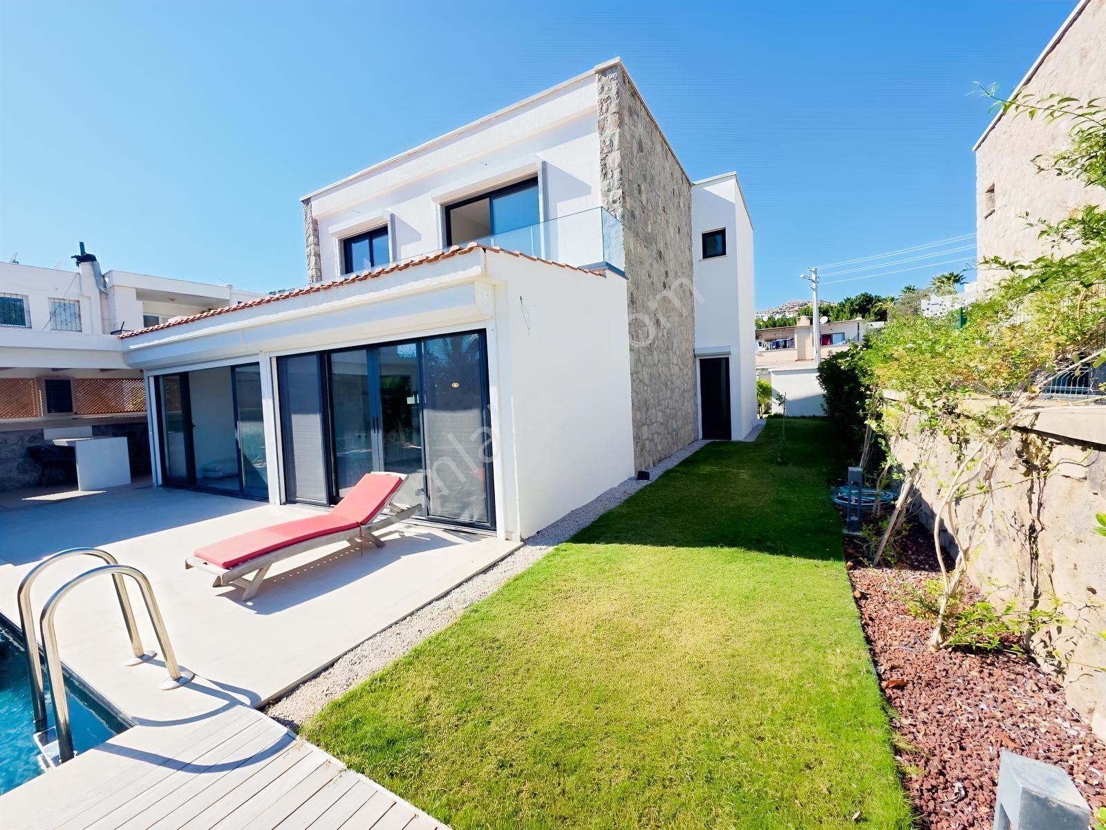 Ortakent'te 500 M2 Arsa İçerisinde Sıfır Özel Havuzlu Villa — fotoğraf 2