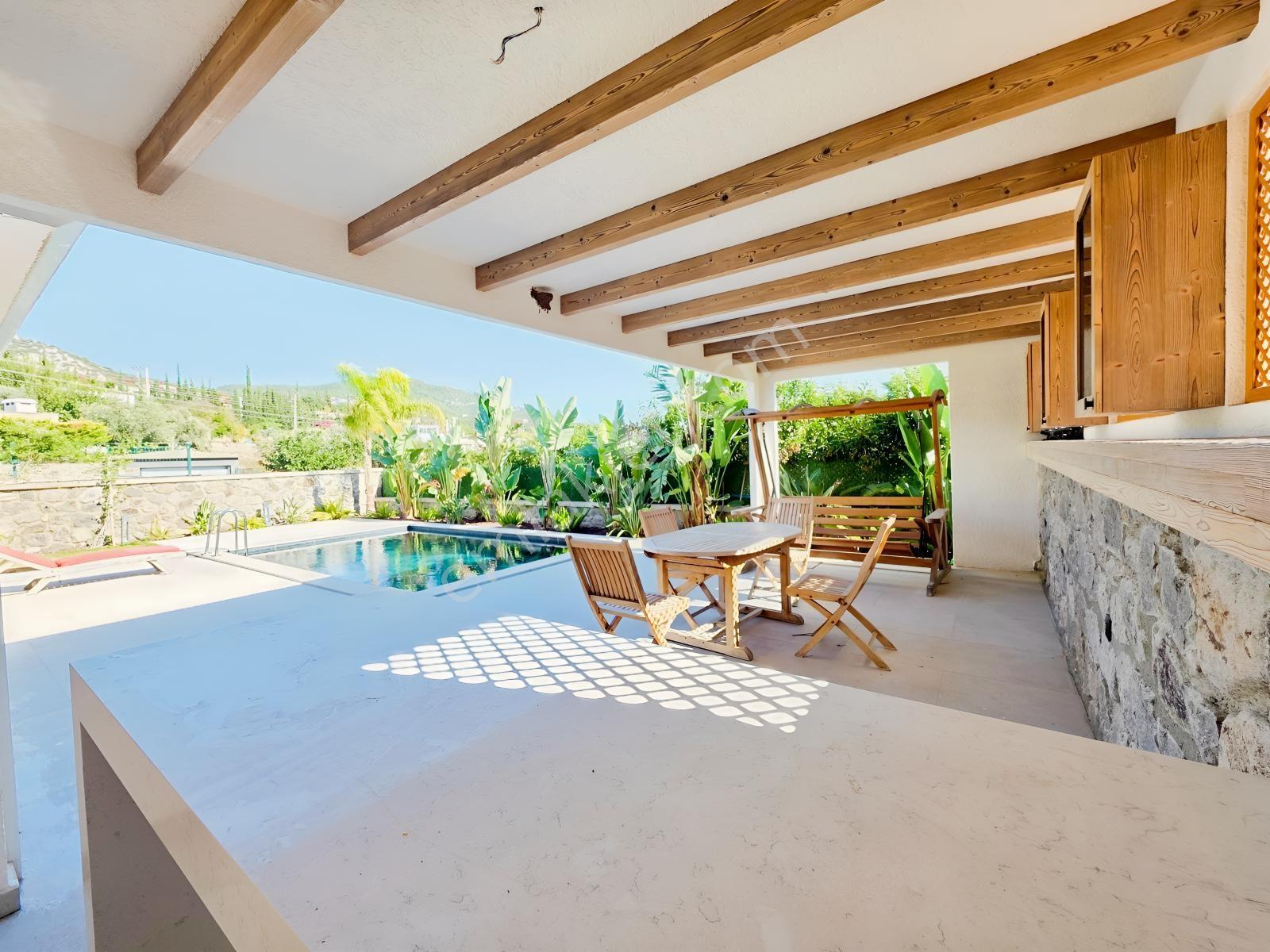 Ortakent'te 500 M2 Arsa İçerisinde Sıfır Özel Havuzlu Villa — fotoğraf 6