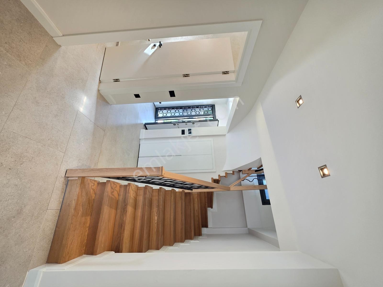 Ortakent'te 500 M2 Arsa İçerisinde Sıfır Özel Havuzlu Villa — fotoğraf 20