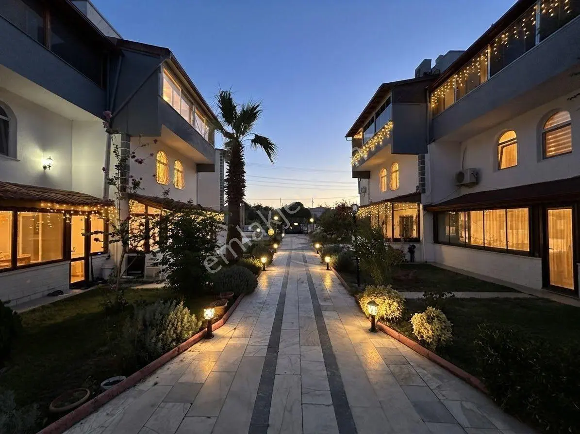 ꧁ay Emlaktan꧂güre'de Yolun Altında Denize Sadece 200 Metre Satılık 2+1 Yüzme Havuzlu Bahçeli Villa — fotoğraf 33