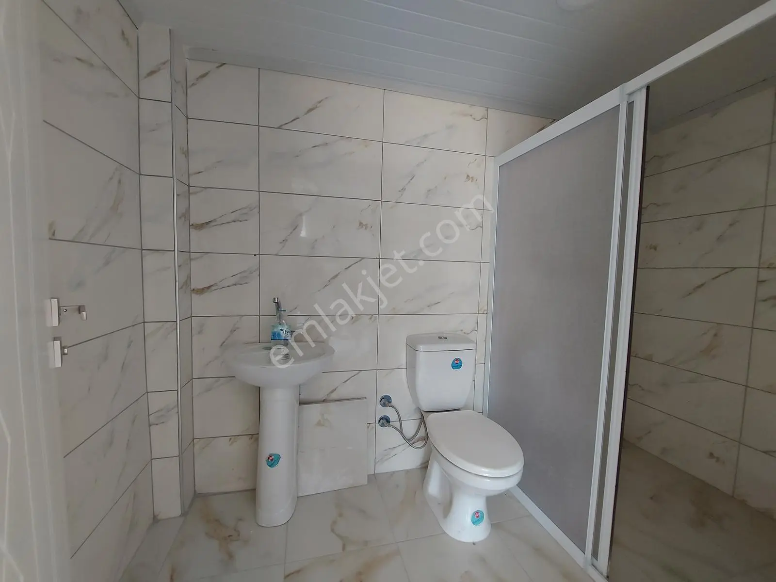 Yeni Rota'dan Üniversite Karşısı 1+1 Satlık Daire — fotoğraf 6
