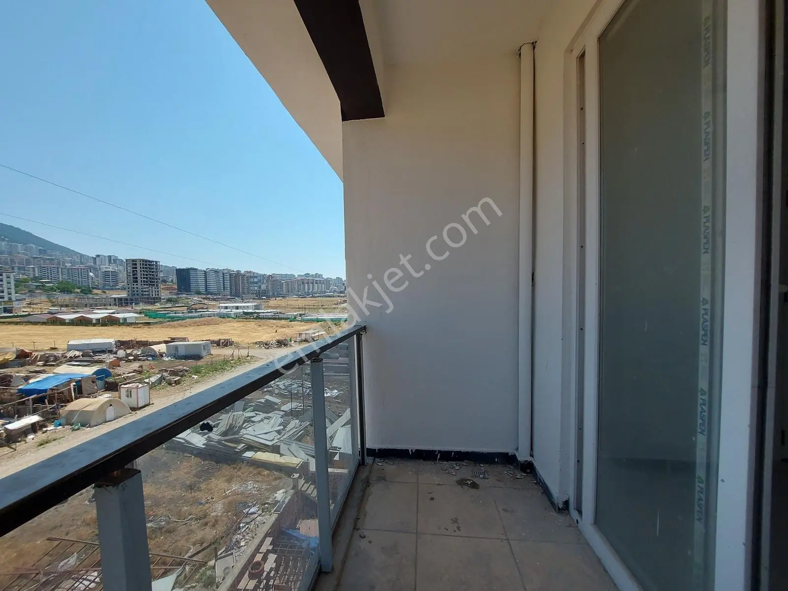 Yeni Rota'dan Üniversite Karşısı 1+1 Satlık Daire — fotoğraf 11