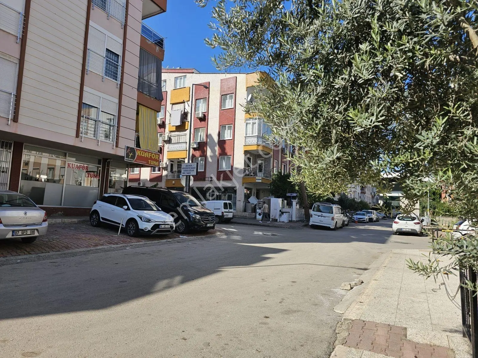 Cumhuriyet Mah.antalyanın Merkezi Lokasyonunda 2+1 Geniş Daire — fotoğraf 5