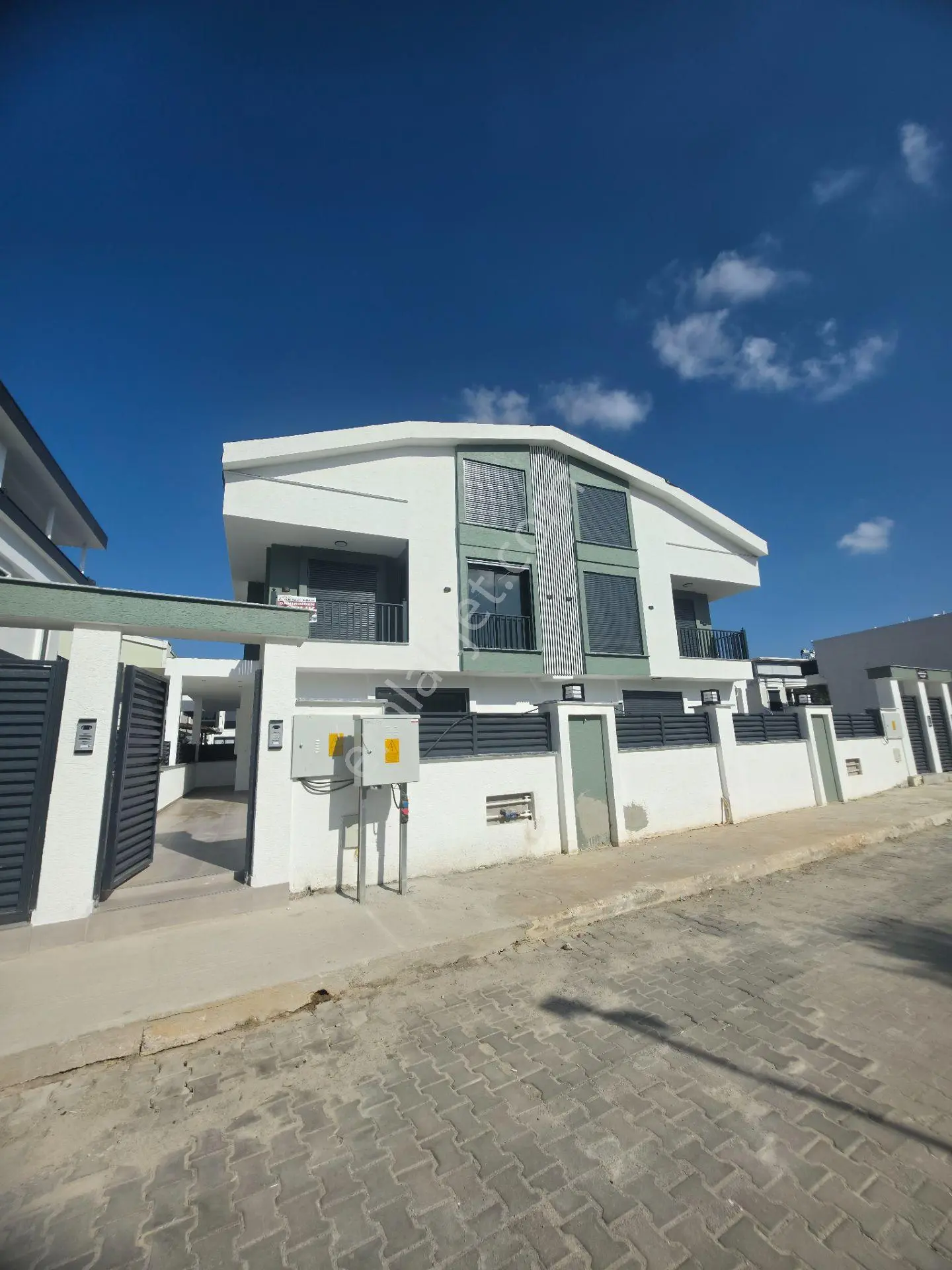 Didim Efeler Mahallesi'Nde Havuzlu 3+1 Müstakil Villa