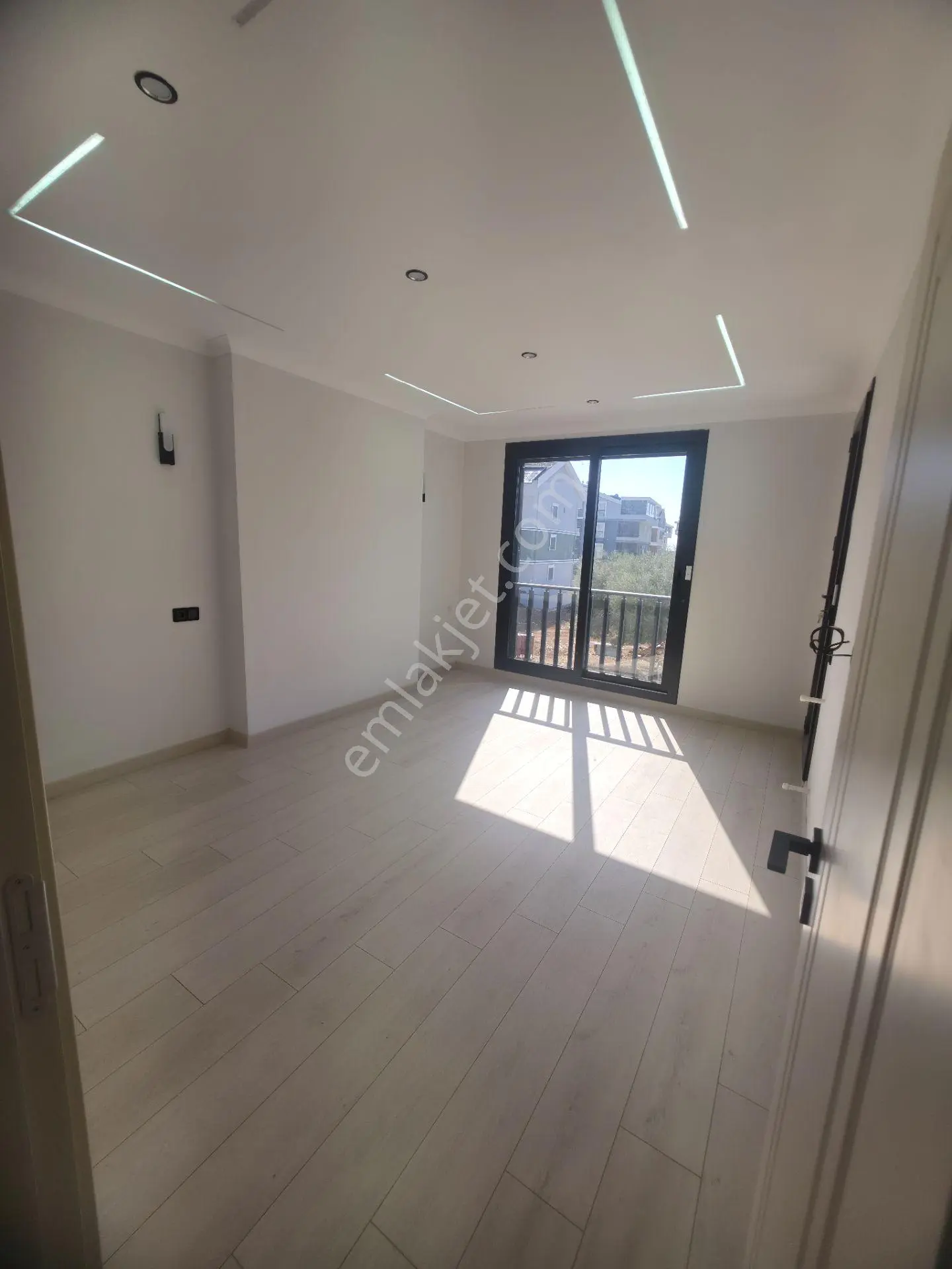 Didim Efeler Mahallesi'nde Havuzlu 3+1 Müstakil Villa — fotoğraf 10