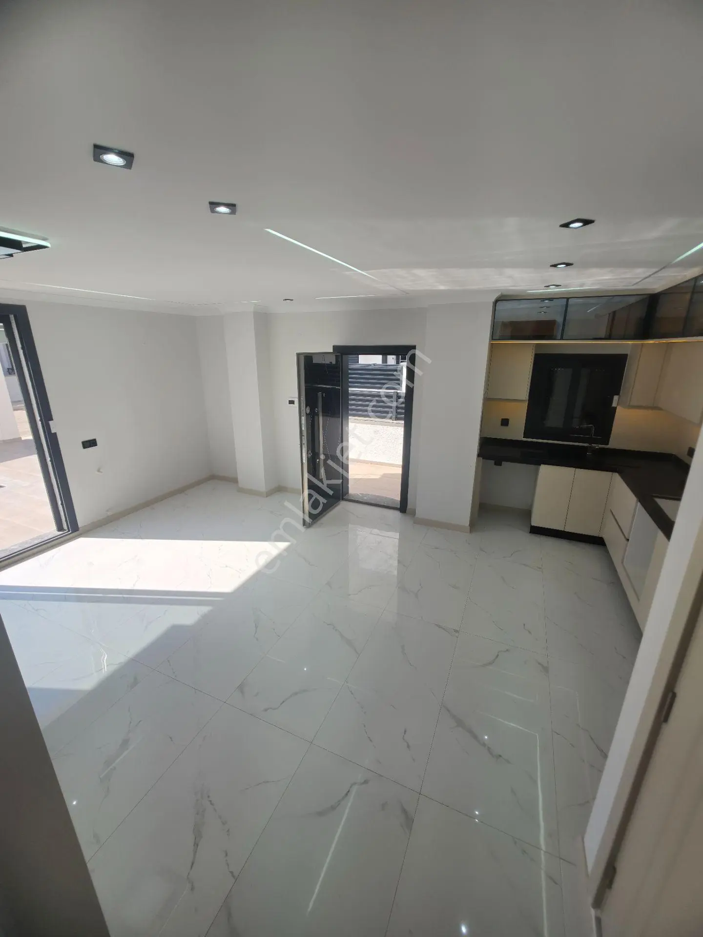 Didim Efeler Mahallesi'nde Havuzlu 3+1 Müstakil Villa — fotoğraf 15