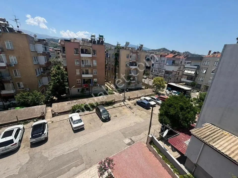 Tc Emlaktan Satılık Sıfır Site İçersinde ! — fotoğraf 14
