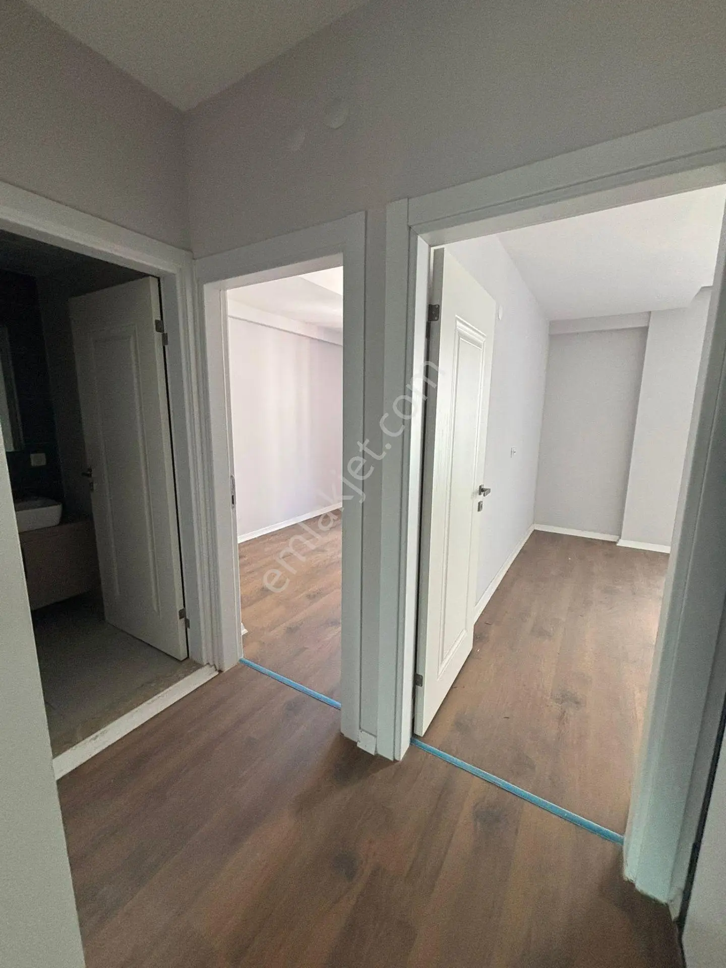 Tc Emlaktan Satılık Sıfır Site İçersinde ! — fotoğraf 16