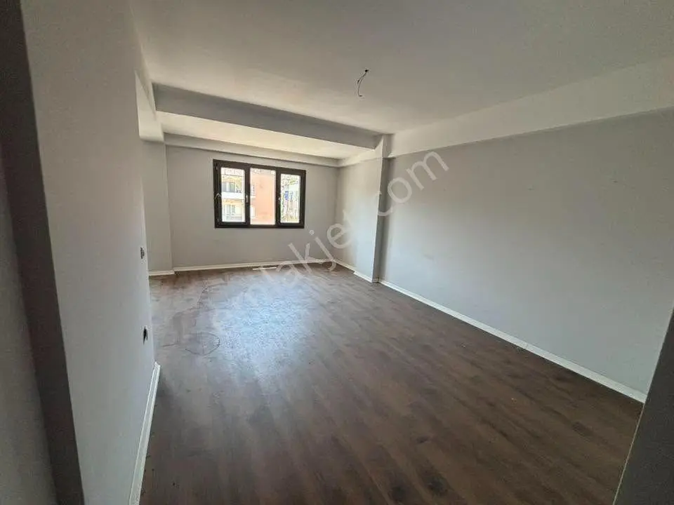 Tc Emlaktan Satılık Sıfır Site İçersinde ! — fotoğraf 19