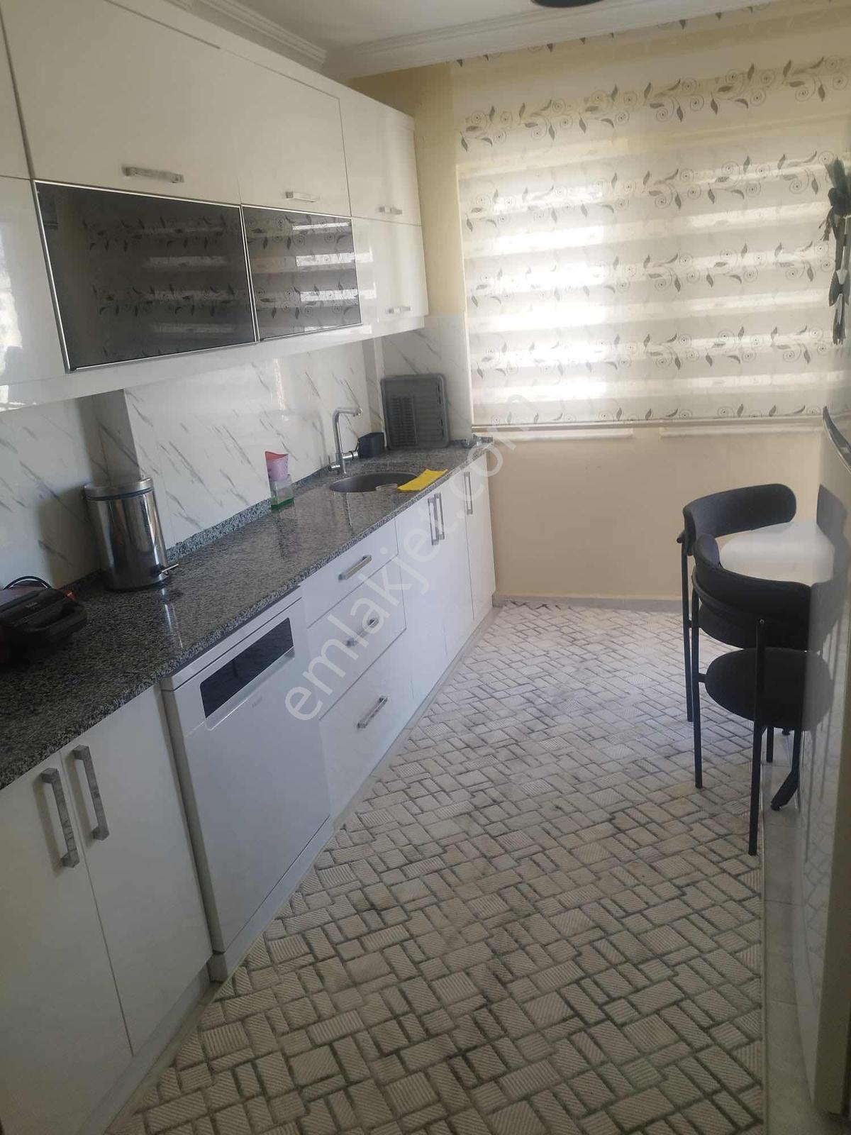 Tramvay Dibi Arakat 3+1 Çift Balkon Güney Cephe — fotoğraf 4