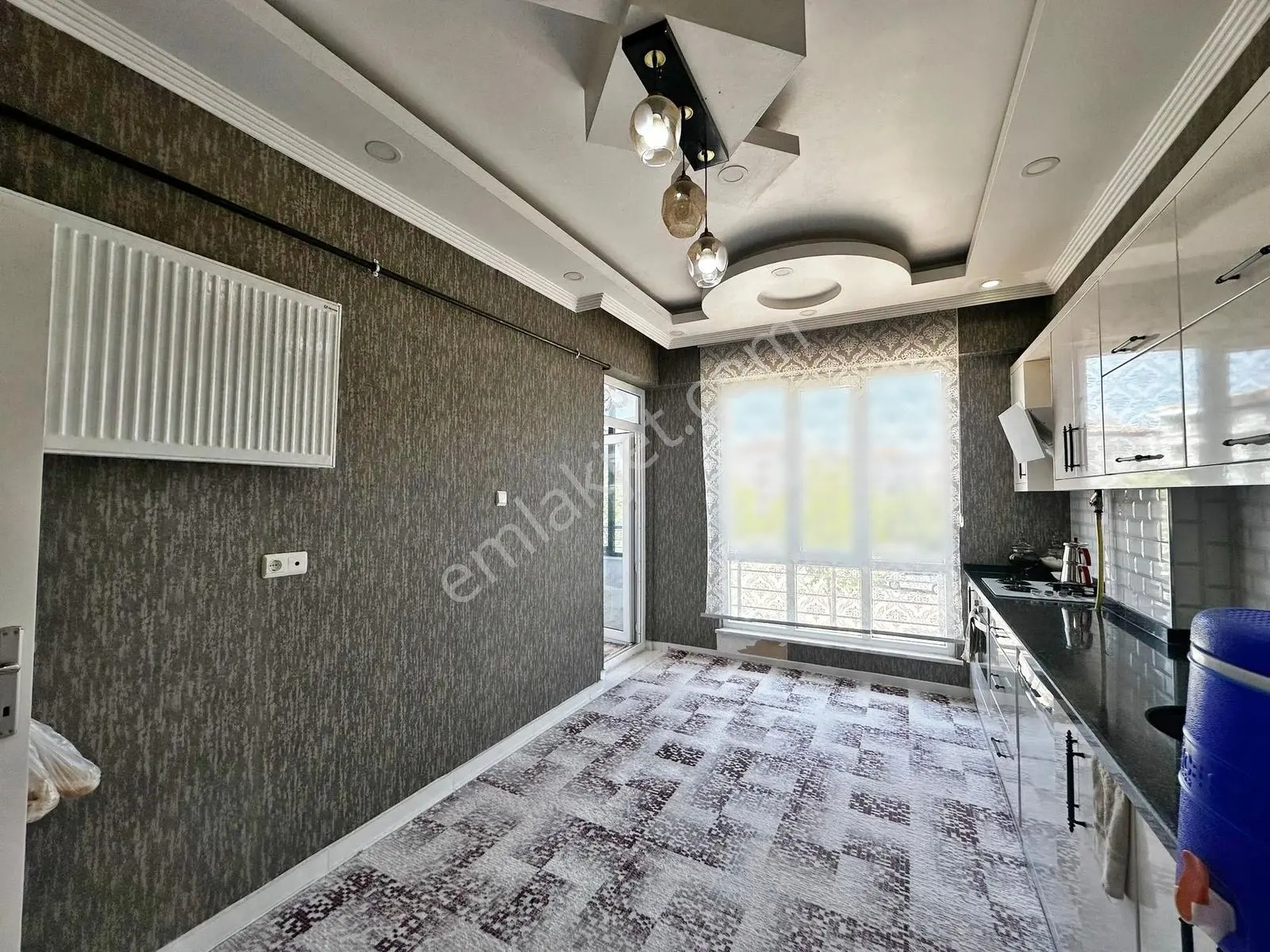 Karacaahmet'te Merkz Konum Site İçi Çift Cam Balkon Bakımlı4+1 — fotoğraf 4