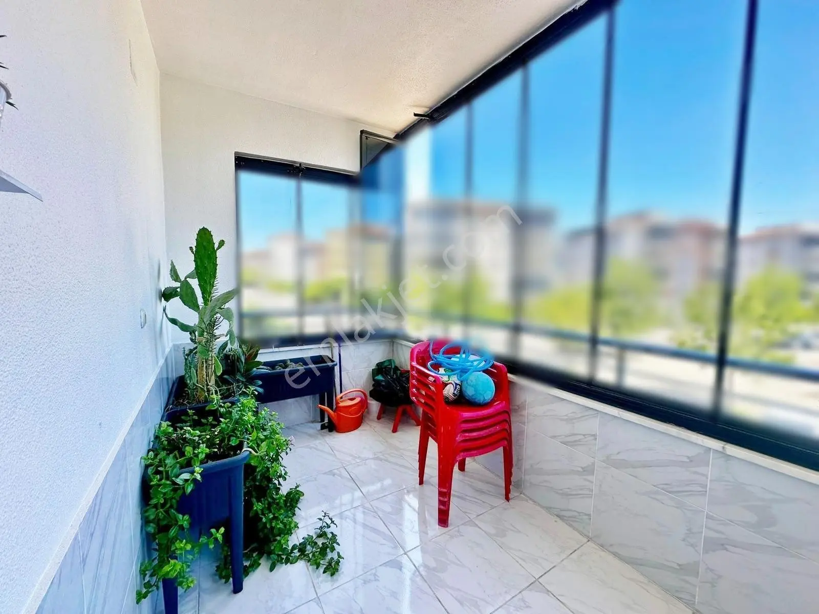 Karacaahmet'te Merkz Konum Site İçi Çift Cam Balkon Bakımlı4+1 — fotoğraf 8
