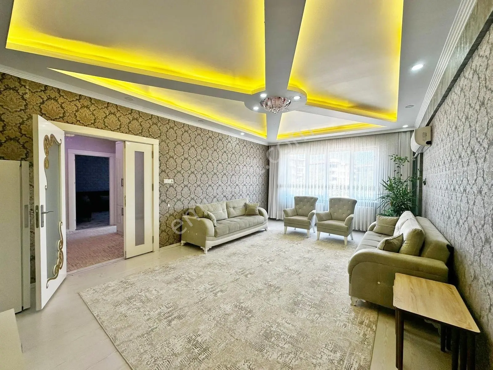 Karacaahmet'te Merkz Konum Site İçi Çift Cam Balkon Bakımlı4+1 — fotoğraf 11