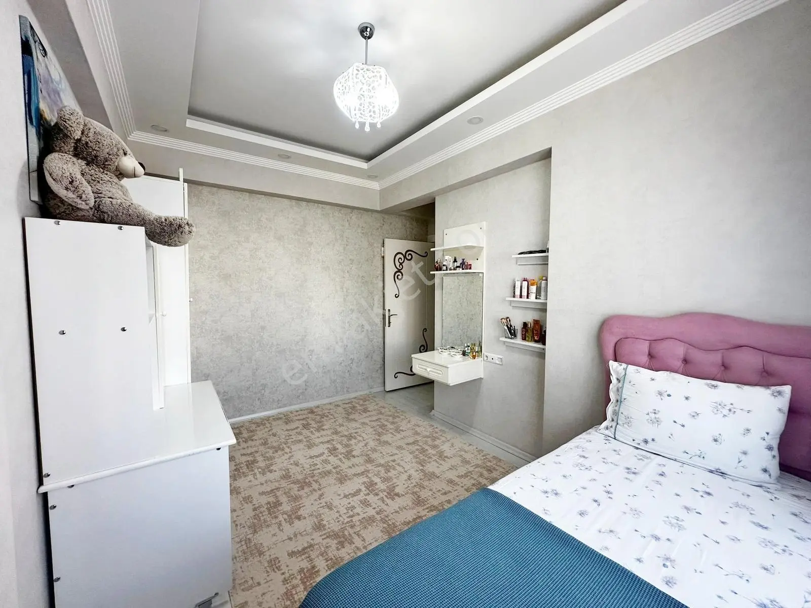 Karacaahmet'te Merkz Konum Site İçi Çift Cam Balkon Bakımlı4+1 — fotoğraf 16