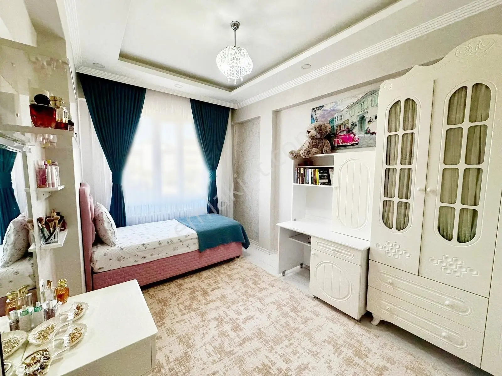 Karacaahmet'te Merkz Konum Site İçi Çift Cam Balkon Bakımlı4+1 — fotoğraf 17