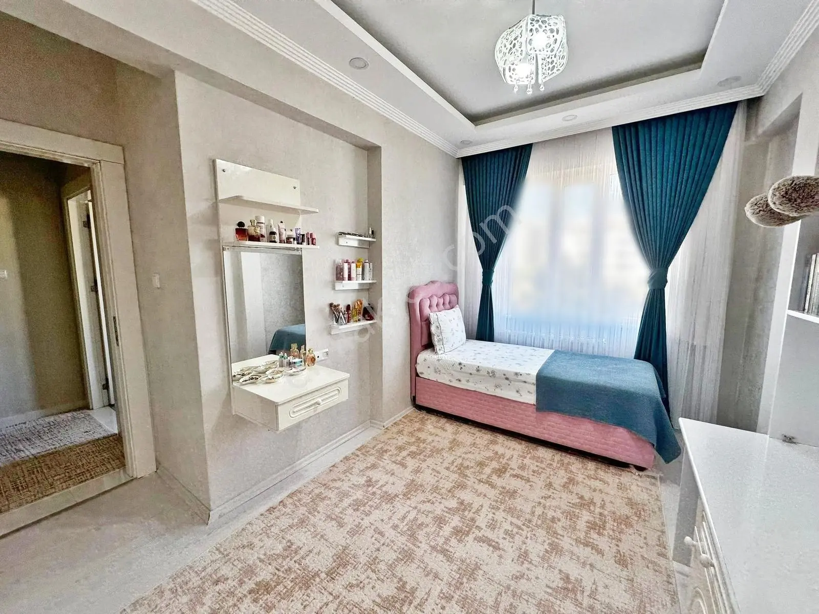 Karacaahmet'te Merkz Konum Site İçi Çift Cam Balkon Bakımlı4+1 — fotoğraf 18