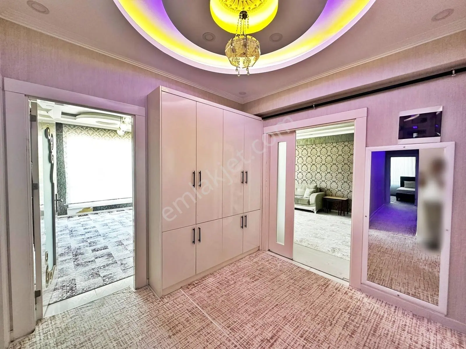 Karacaahmet'te Merkz Konum Site İçi Çift Cam Balkon Bakımlı4+1 — fotoğraf 31