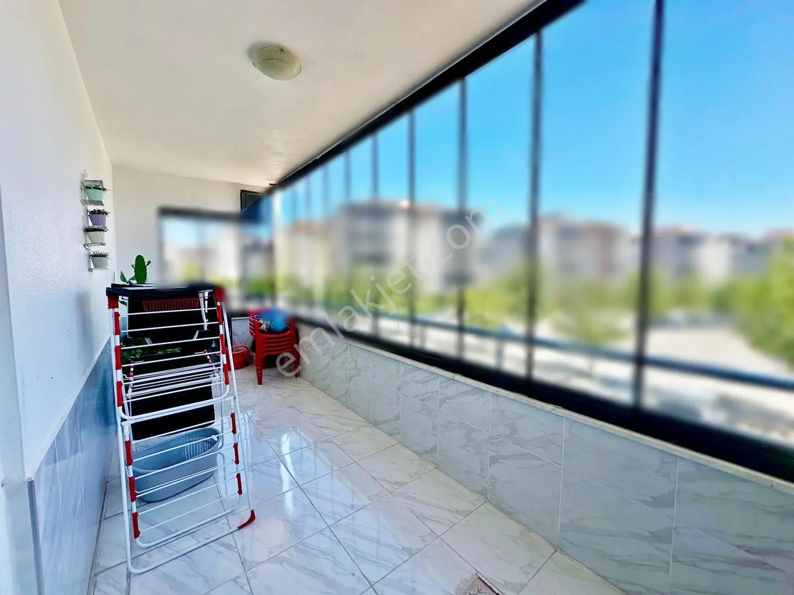 Karacaahmet'te Merkz Konum Site İçi Çift Cam Balkon Bakımlı4+1 — fotoğraf 33