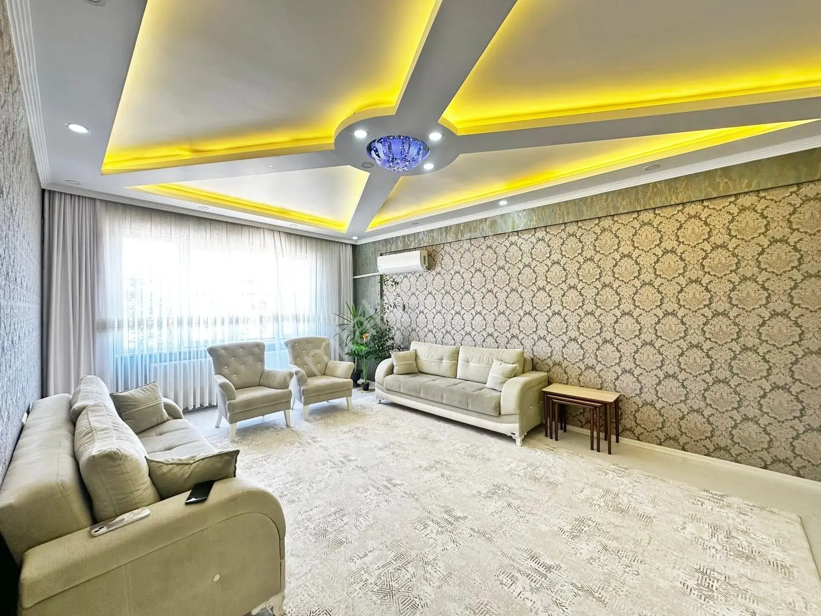 Karacaahmet'te Merkz Konum Site İçi Çift Cam Balkon Bakımlı4+1 — fotoğraf 34