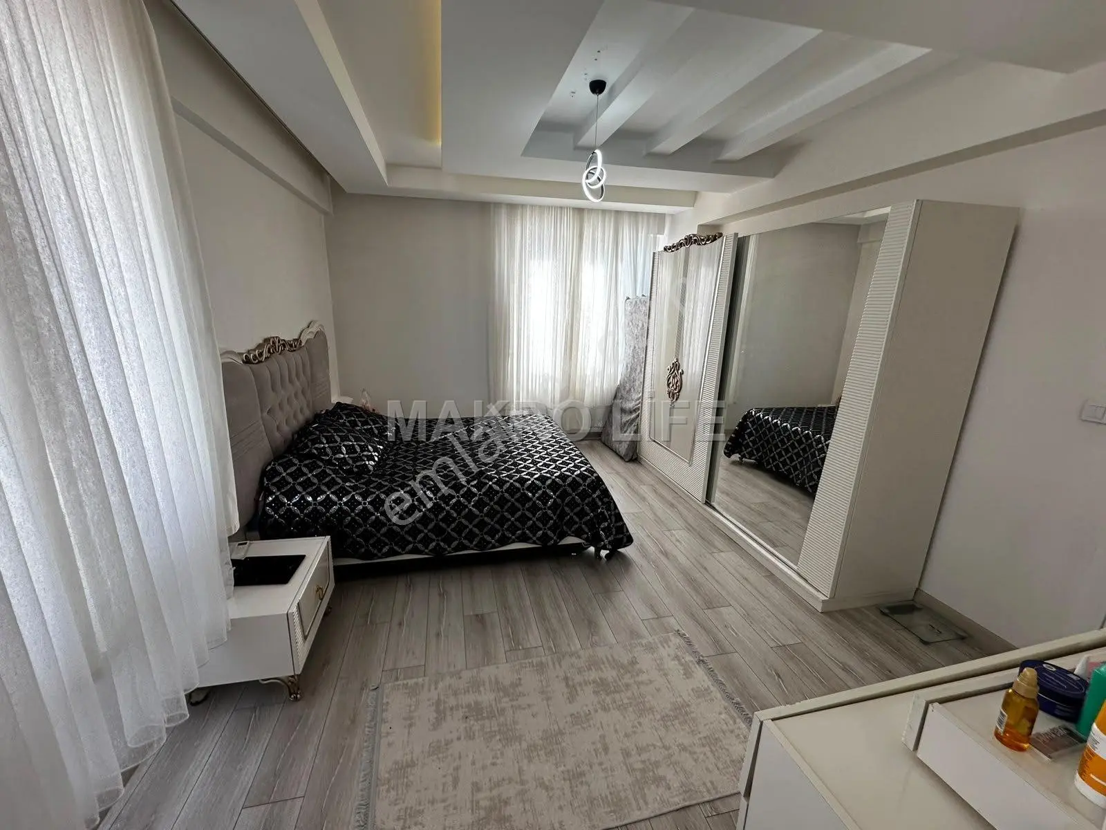 Tema Park Karşısı Harika Konumda Satılık 4+1 Havuzlu Site — fotoğraf 3