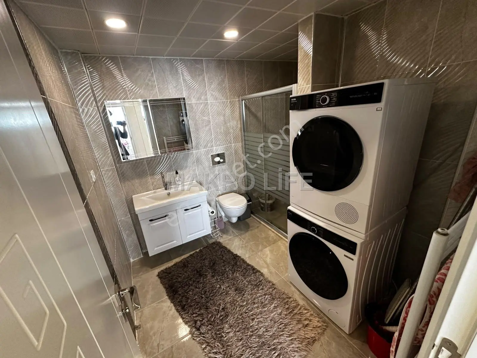Tema Park Karşısı Harika Konumda Satılık 4+1 Havuzlu Site — fotoğraf 10