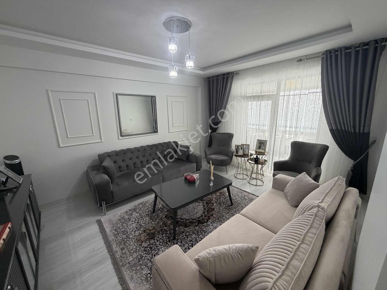 Ataşehirde Mükemmel Konumda Satılık 3+1 Fırsat Daire — fotoğraf 5