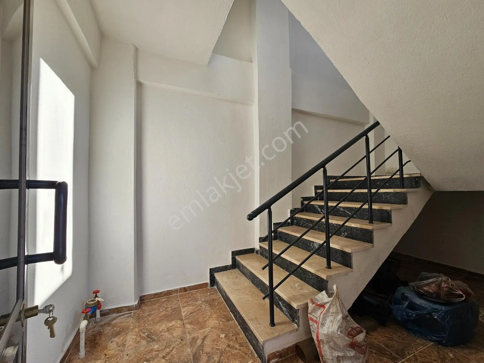 Meram Bayat'ta 1000m2 Arsa İçinde Sıfır 2 Katlı Bina Ve Arsası — fotoğraf 34