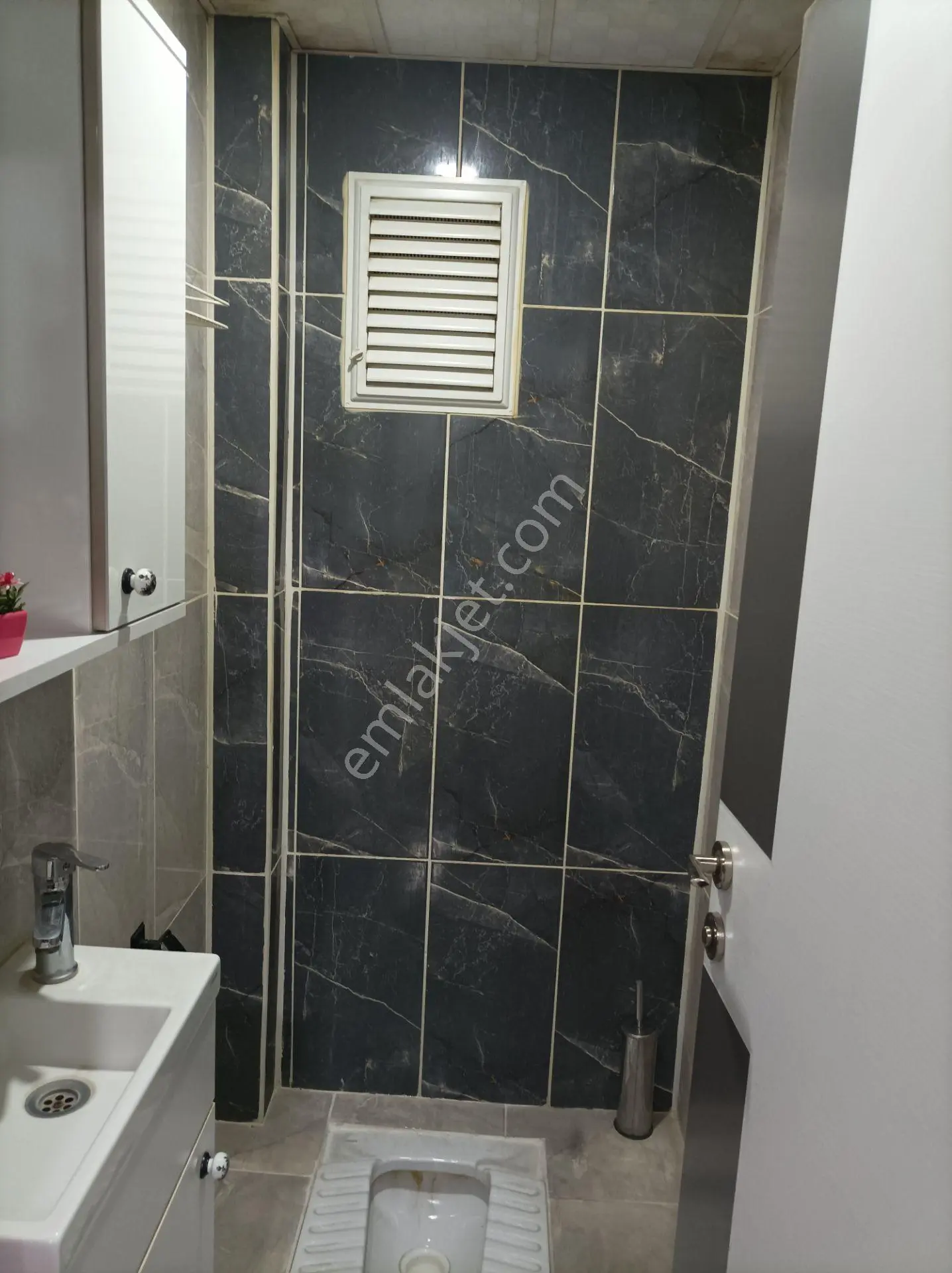 Yardımcı Emlaktan Hacılarda Site İçi Satılık 2+1 Daire — fotoğraf 5