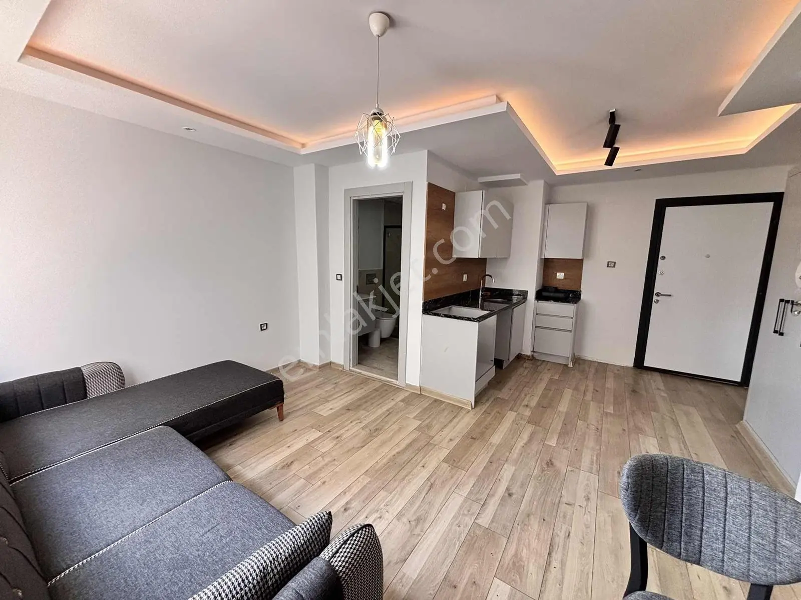 Gültepe'De~Sıfır~Eşyalı~1+1~Lüx~Btü~Üniversite~Yakını~Az~Katlı