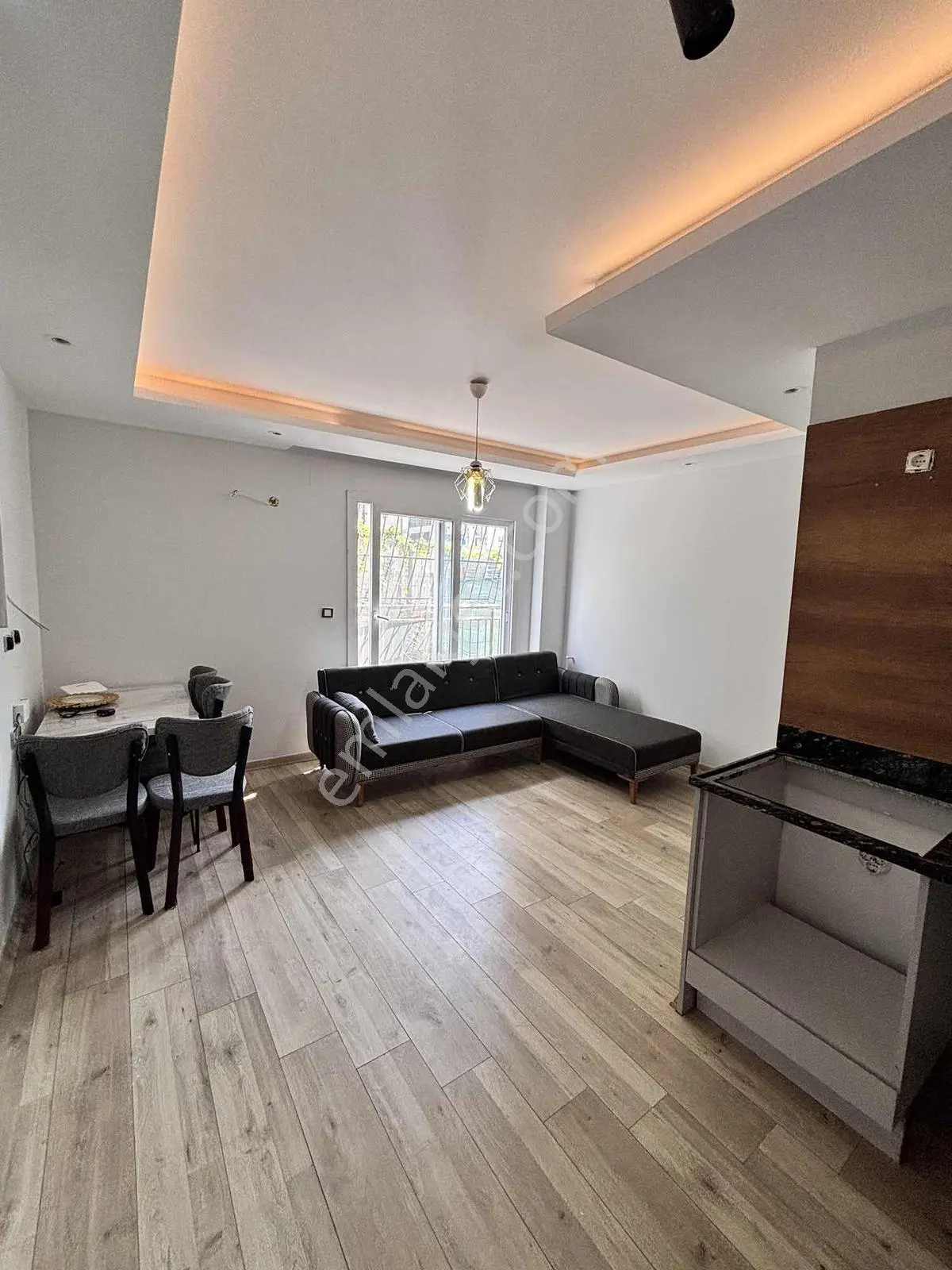 Gültepe'de~sıfır~eşyalı~1+1~lüx~btü~üniversite~yakını~az~katlı — fotoğraf 12