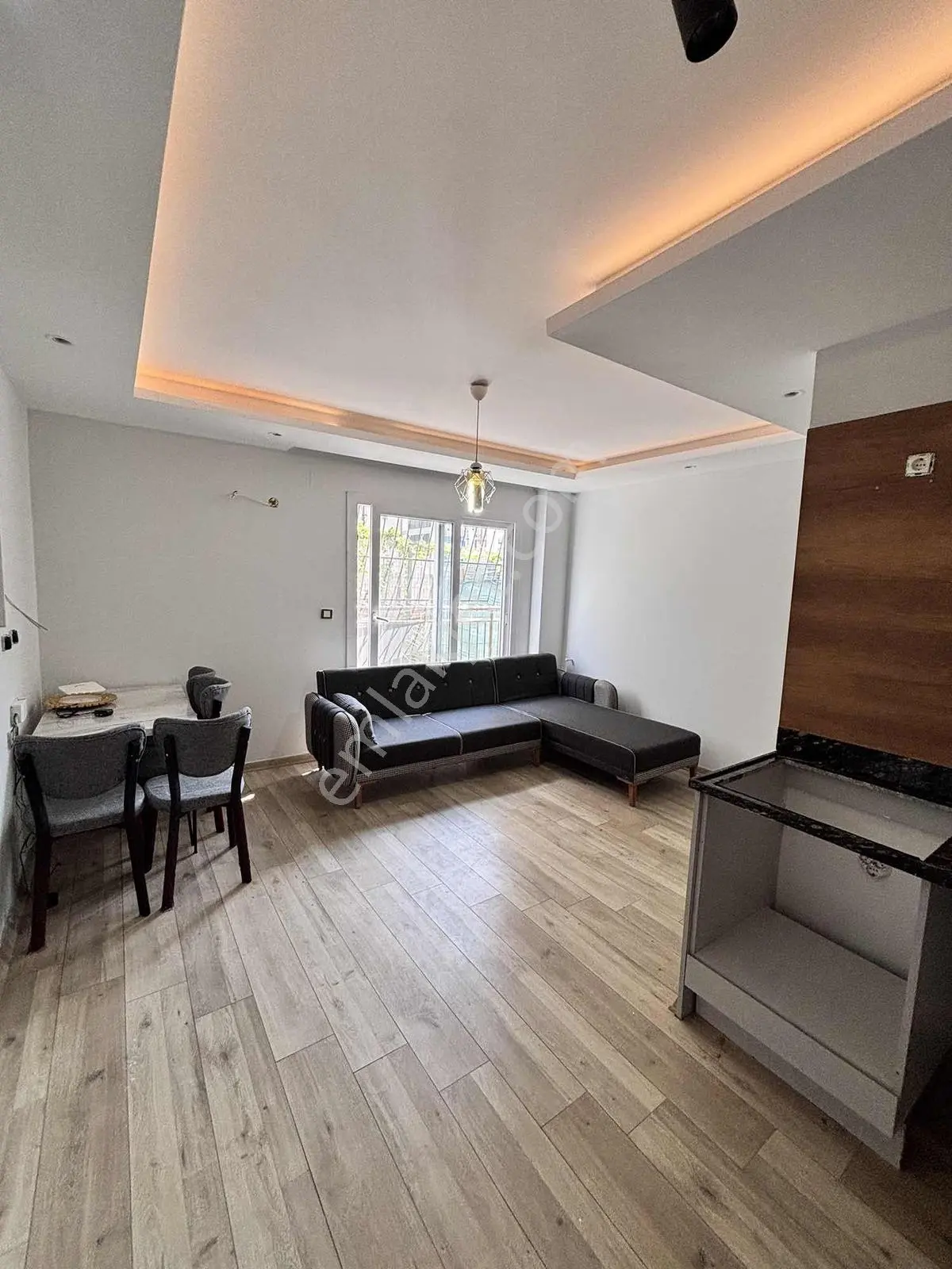 Gültepe'de~sıfır~eşyalı~1+1~lüx~btü~üniversite~yakını~az~katlı — fotoğraf 13