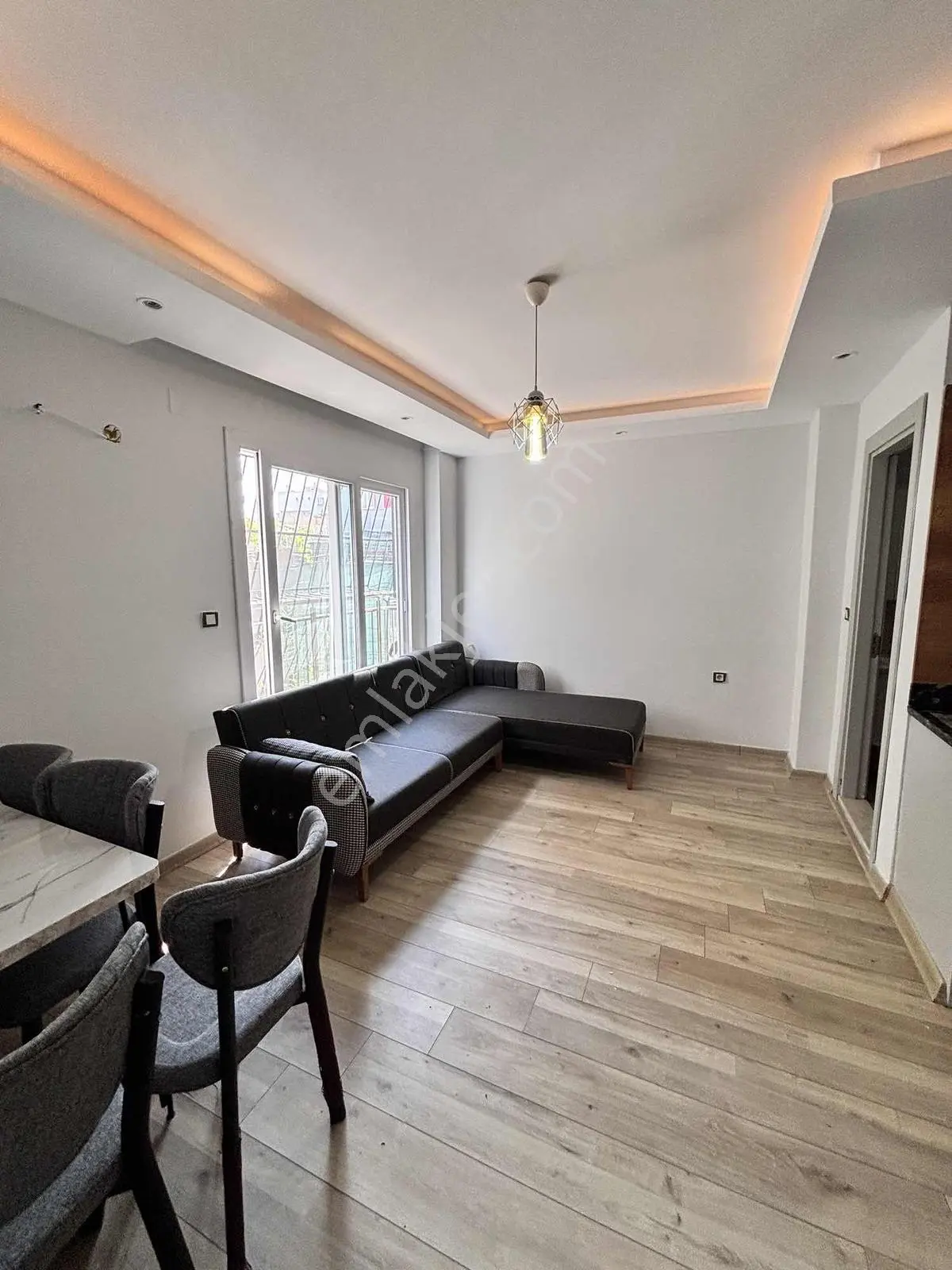 Gültepe'de~sıfır~eşyalı~1+1~lüx~btü~üniversite~yakını~az~katlı — fotoğraf 29